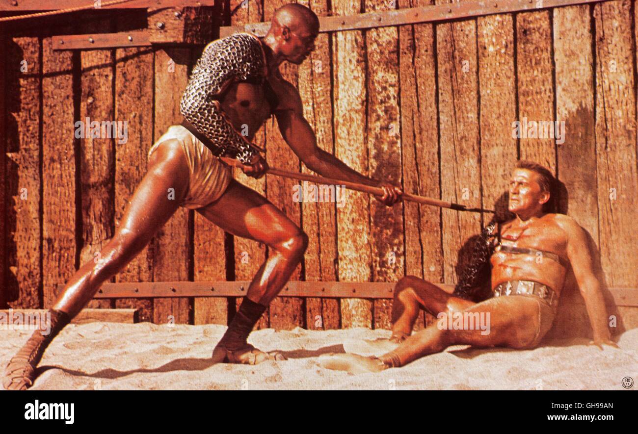 SPARTACUS / Spartacus USA 1960 / Stanley Kubrick Gladiatorenkampf: WOODY STRODE (Draba) und KIRK DOUGLAS (Spartacus) Regie: Stanley Kubrick aka. Spartacus Stock Photo