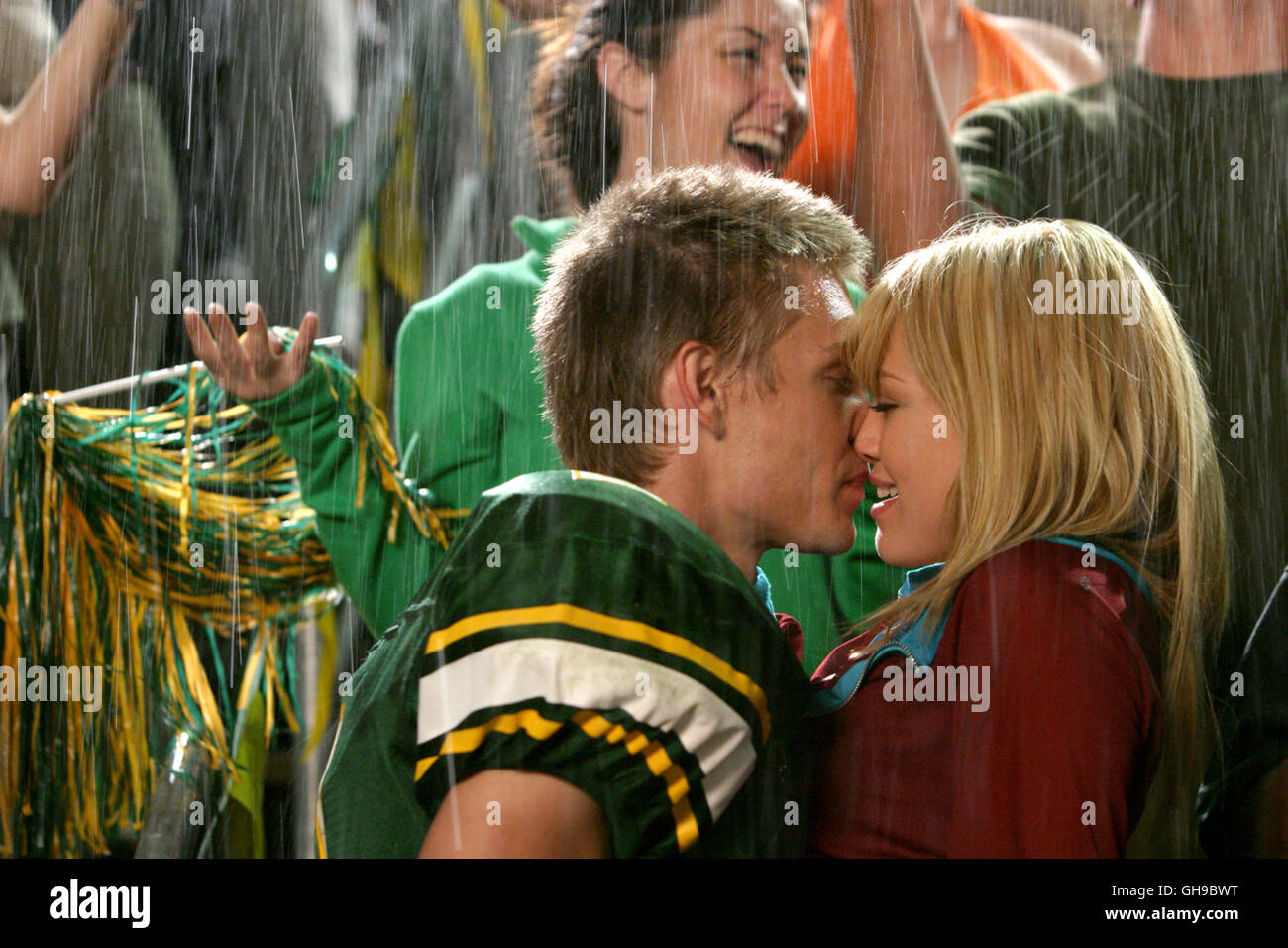 CINDERELLA STORY / A Cinderella Story USA 2004 / Mark Rosman CHAD MICHAEL  MURRAY (Austin Ames), HILARY DUFF (Sam/Cinderella) Regie: Mark Rosman aka.  A Cinderella Story Stock Photo - Alamy, image size:1300x956