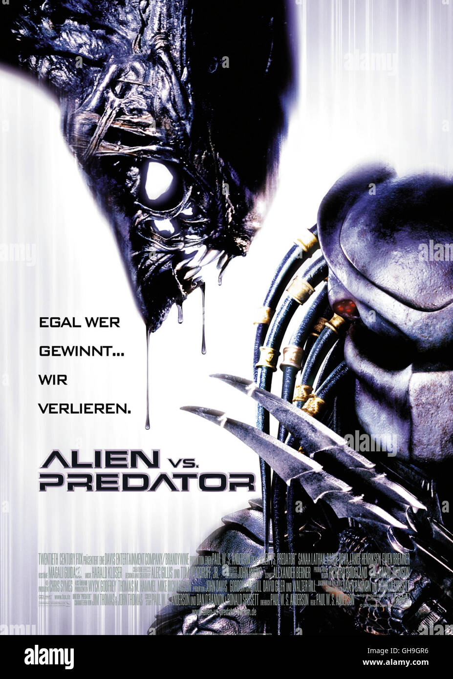 Alien vs predator requiem hi-res stock photography and images - Alamy