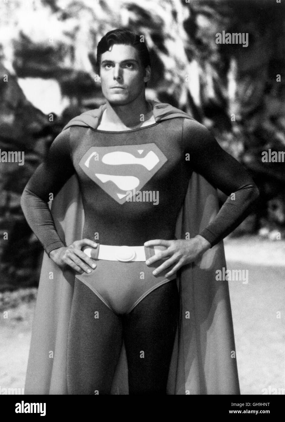 SUPERMAN III Superman III GB 1983 Richard Lester Clark Kent/Superman (CHRISTOPHER REEVE) Film, Fernsehen, Actionfilm, Science Fiction, 80er, Portrait Regie: Richard Lester aka. Superman III Stock Photo