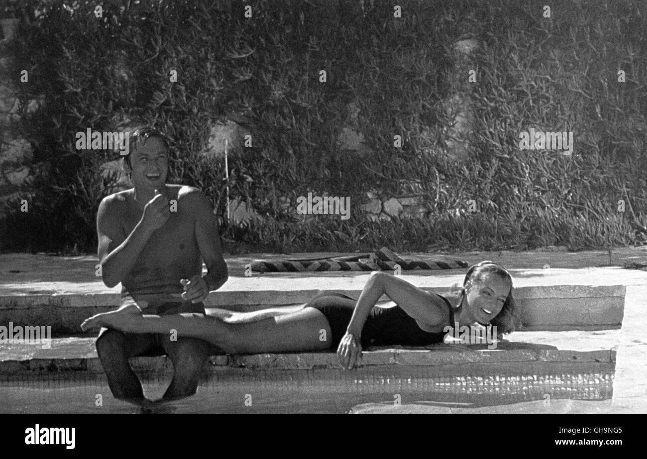 Romy schneider alain delon Black and White Stock Photos &amp; Images - Alamy