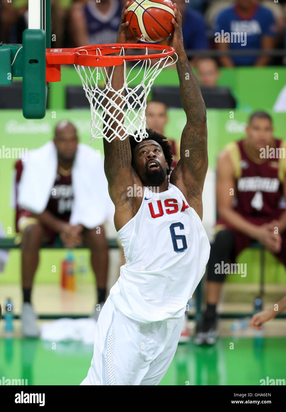 USA's DeAndre Jordan scores a slam dunk during the preliminary round match  at the Carioca Arena 1, on the third day of the Rio Olympic Games, Brazil  Stock Photo - Alamy
