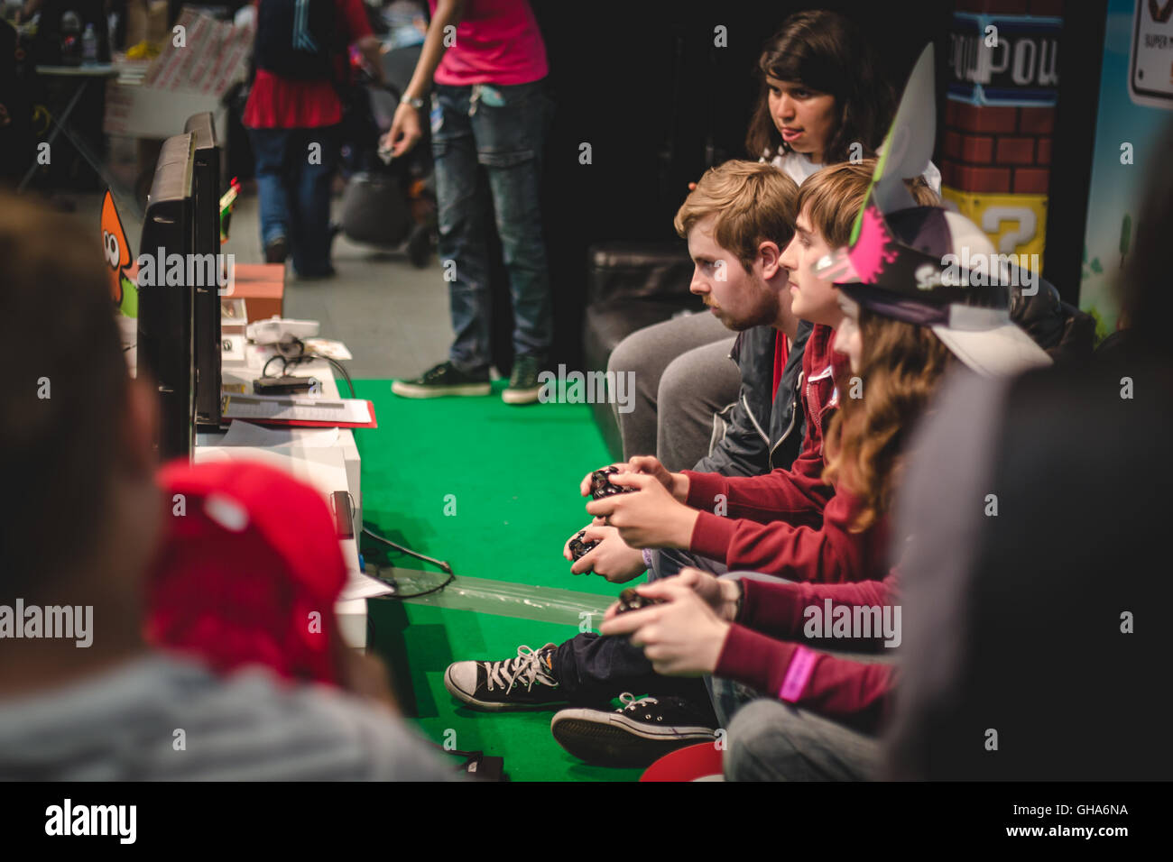 Gamers compete against each other in Hyper Japan 2015 Stock Photo Alamy