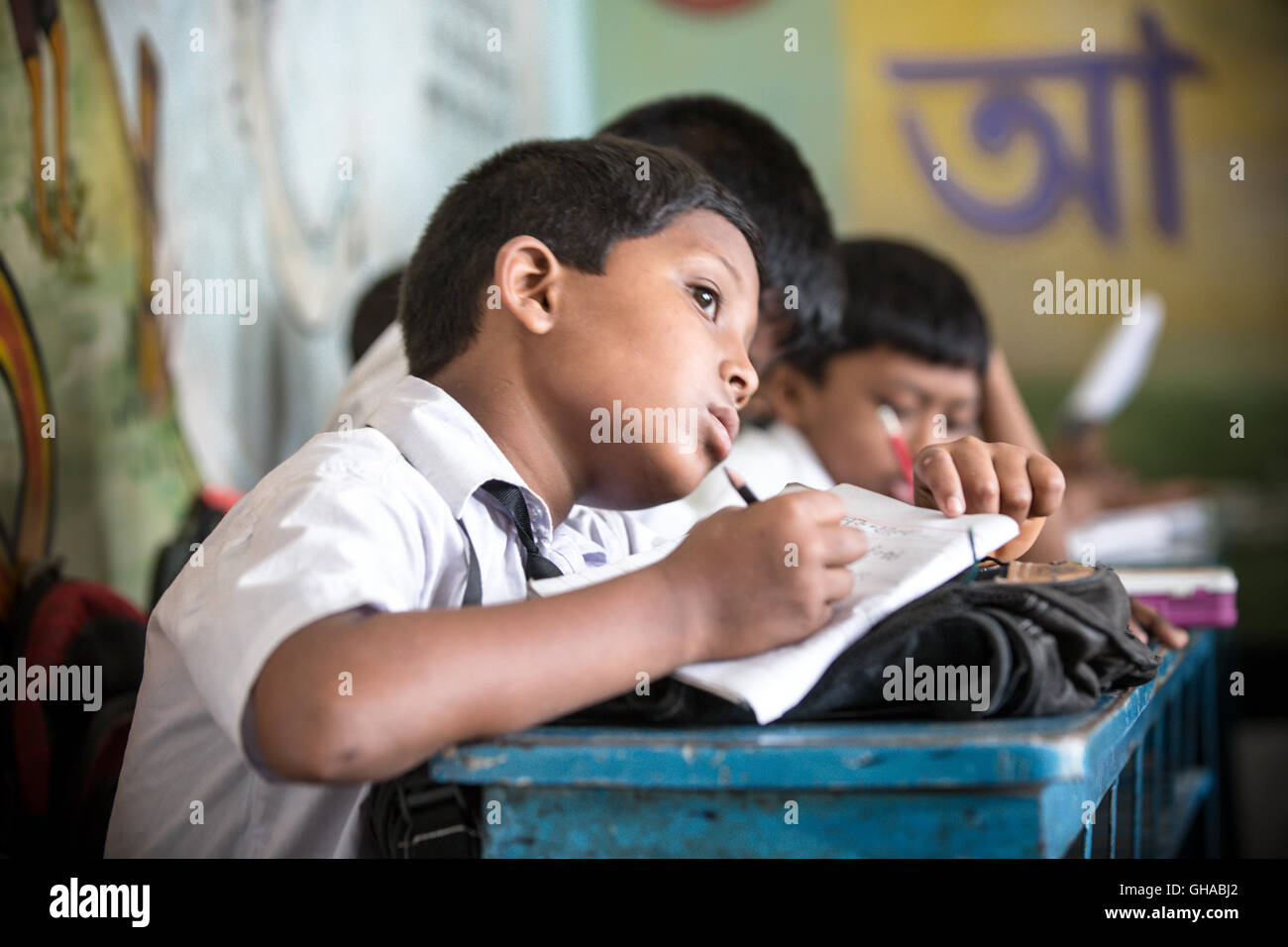 Students in a school in Dhaka - Bangladesh Stock Photo - Alamy