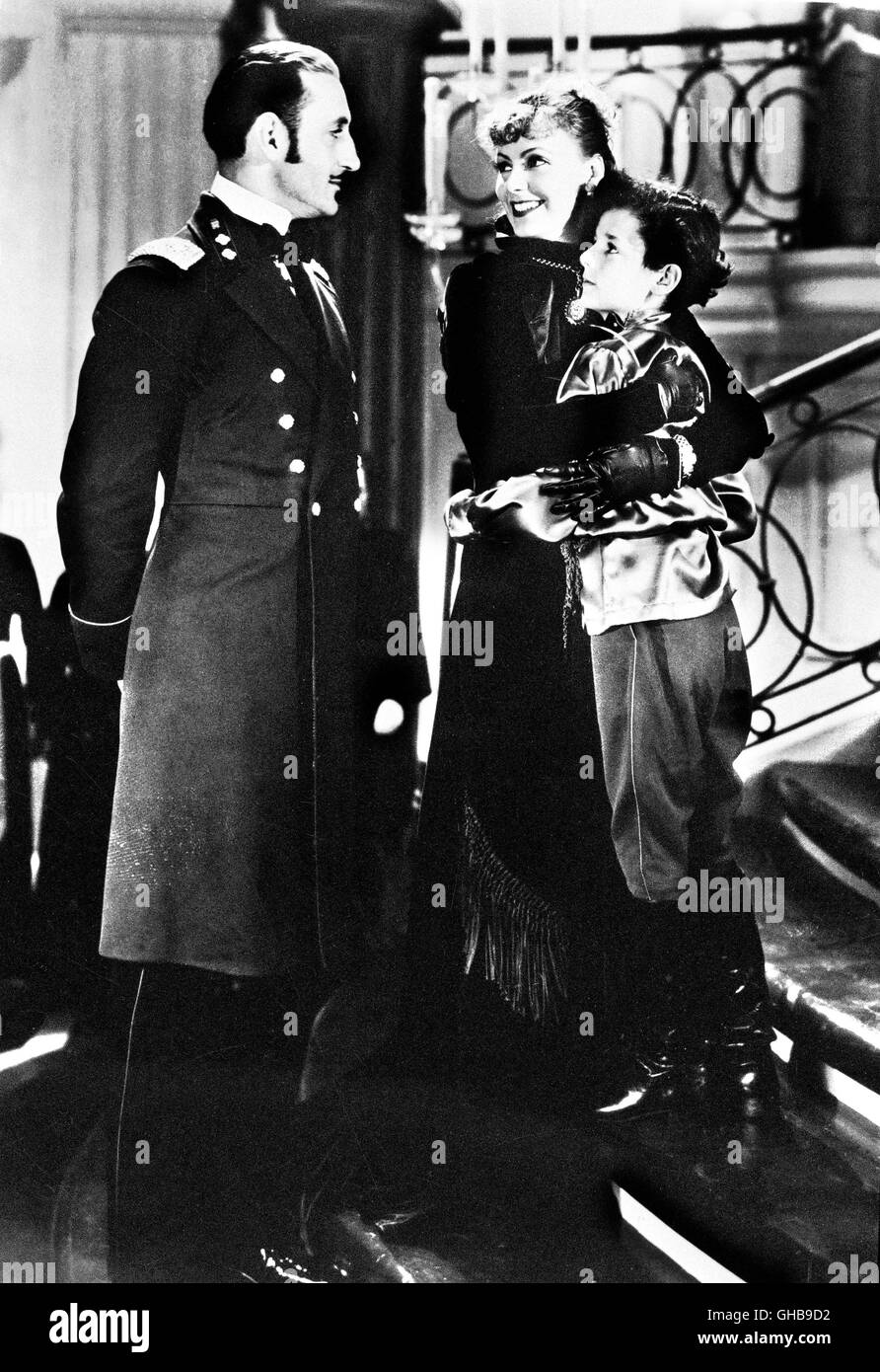 ANNA KARENINA USA 1935 Clarence Brown Karenin (BASIL RATHBONE), Anna Karenina (GRETA GARBO), Sohn Sergei (FREDDIE BARTHOLOMEW) Regie: Clarence Brown Stock Photo