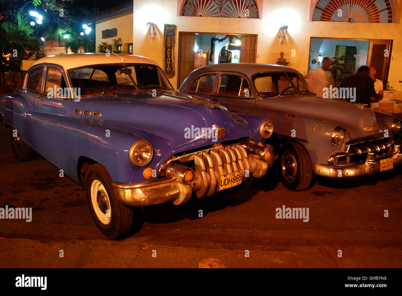 Oldtimer vintage cars at Camagüey, Cuba Stock Photo