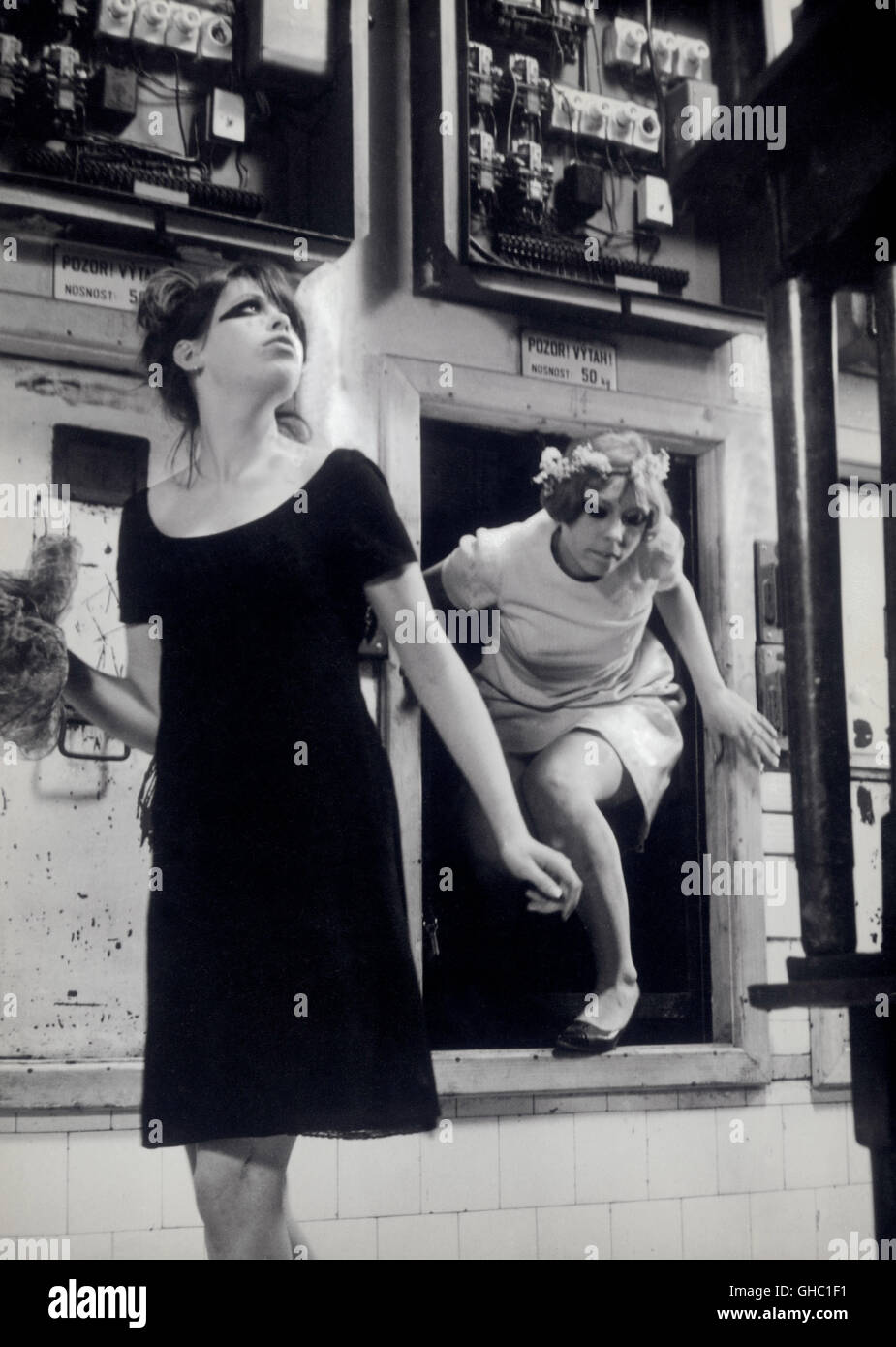 SEDMIKRASKY Sedmikrasky / Daisies Czechoslovakia 1966 Vera Chytilova