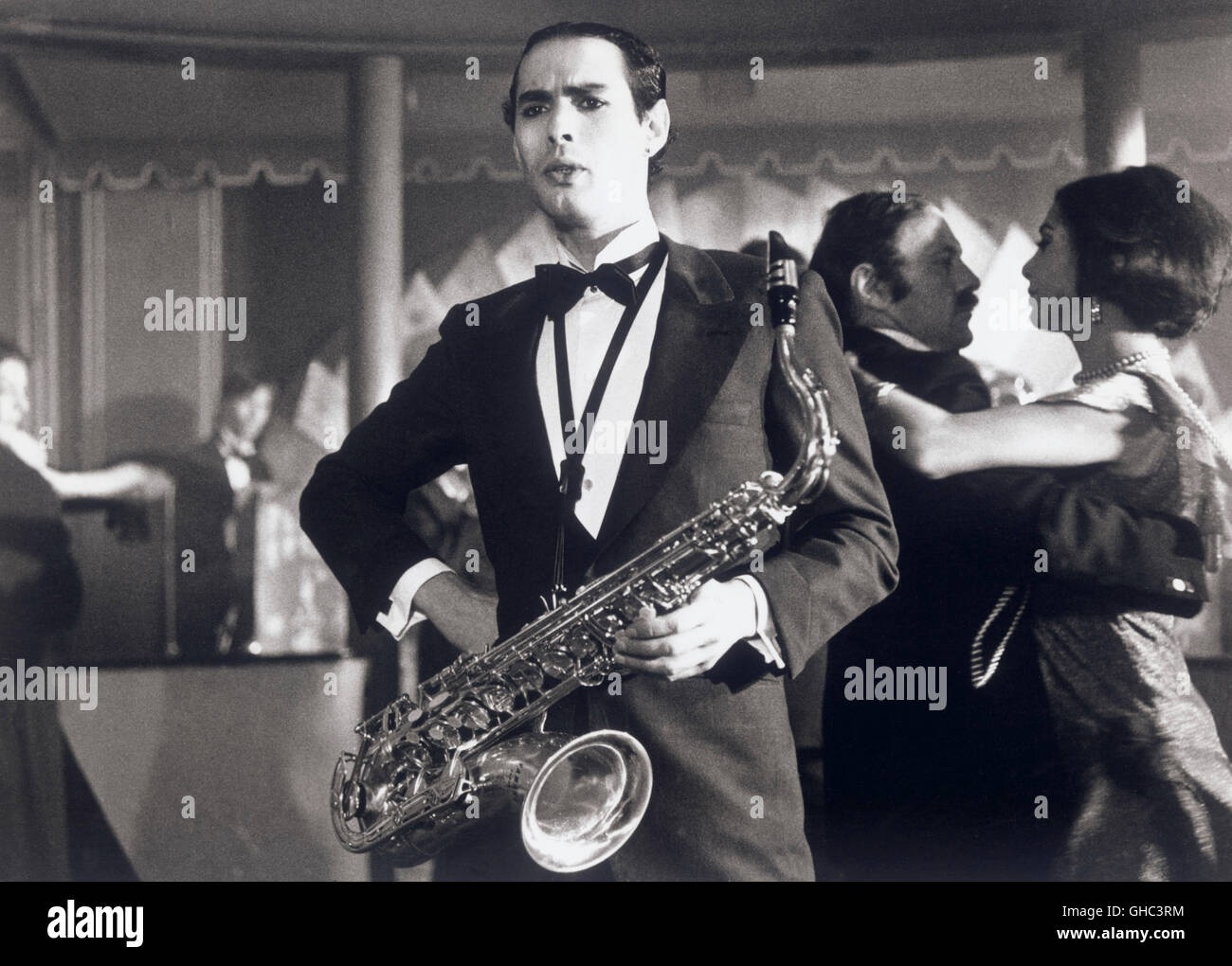 STEPPENWOLF USA/Switzerland/UK 1974 Fred Haines Pablo (PIERRE CLEMENTI) with saxophone Regie: Fred Haines Stock Photo