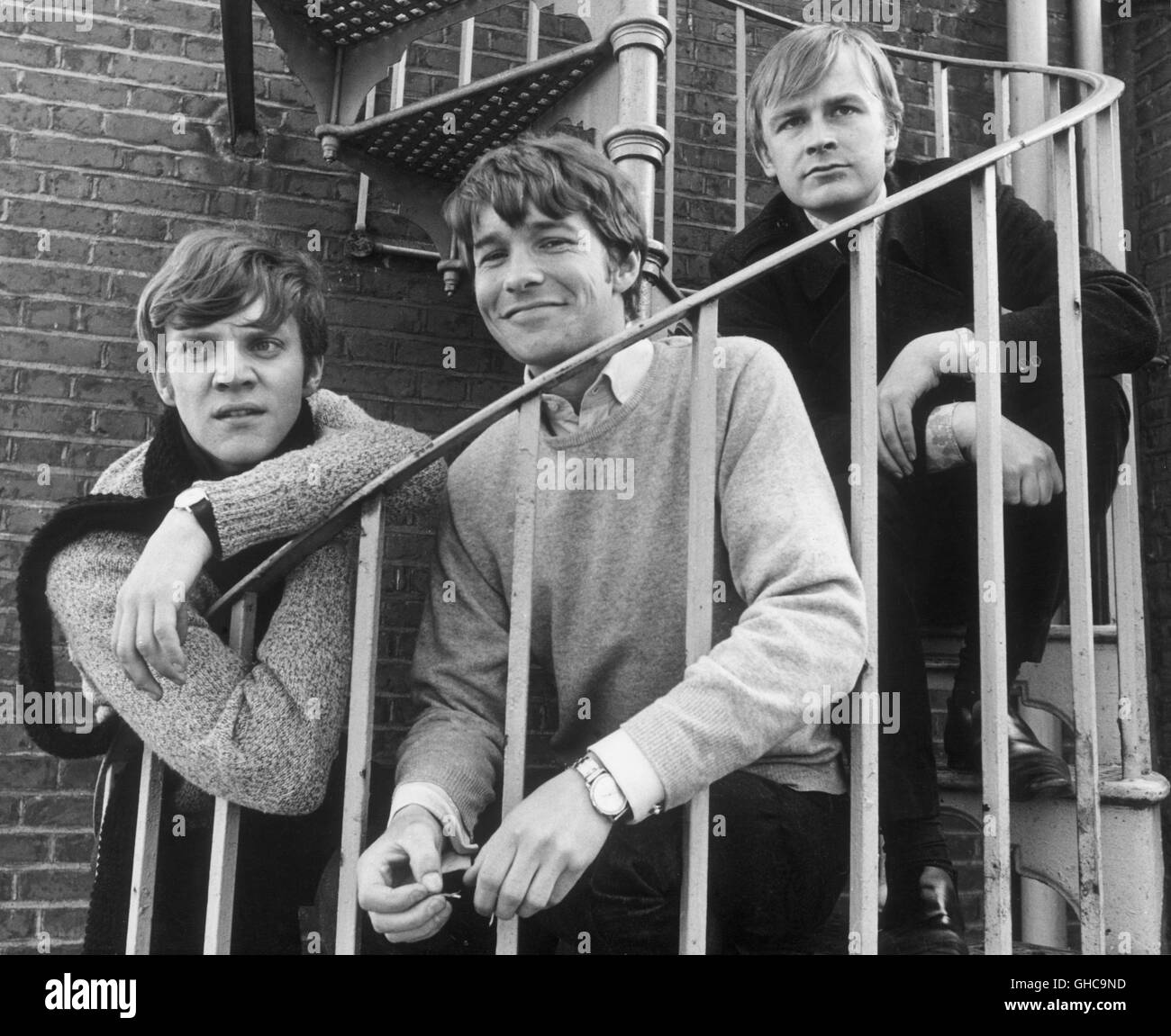 IF .... UK 1968 Lindsay Anderson Mick (MALCOLM MCDOWELL), Johnny (DAVID WOOD), Wallace (RICHARD WARWICK) Regie: Lindsay Anderson Stock Photo