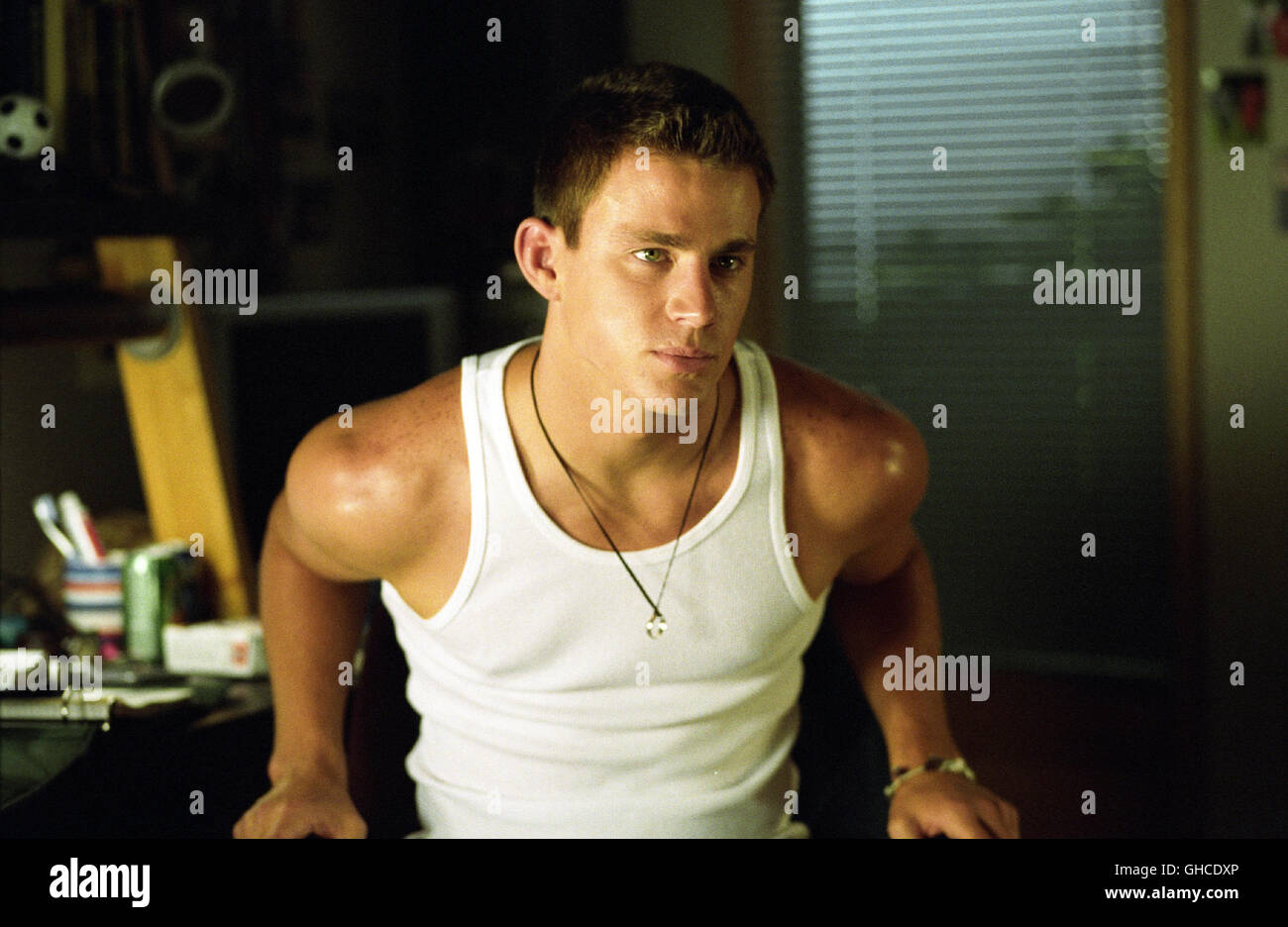 SHE'S THE MAN - VOLL MEIN TYP She's the man USA 2006 Andy Fickman Duke (CHANNING TATUM) Regie: Andy Fickman aka. She's the man Stock Photo