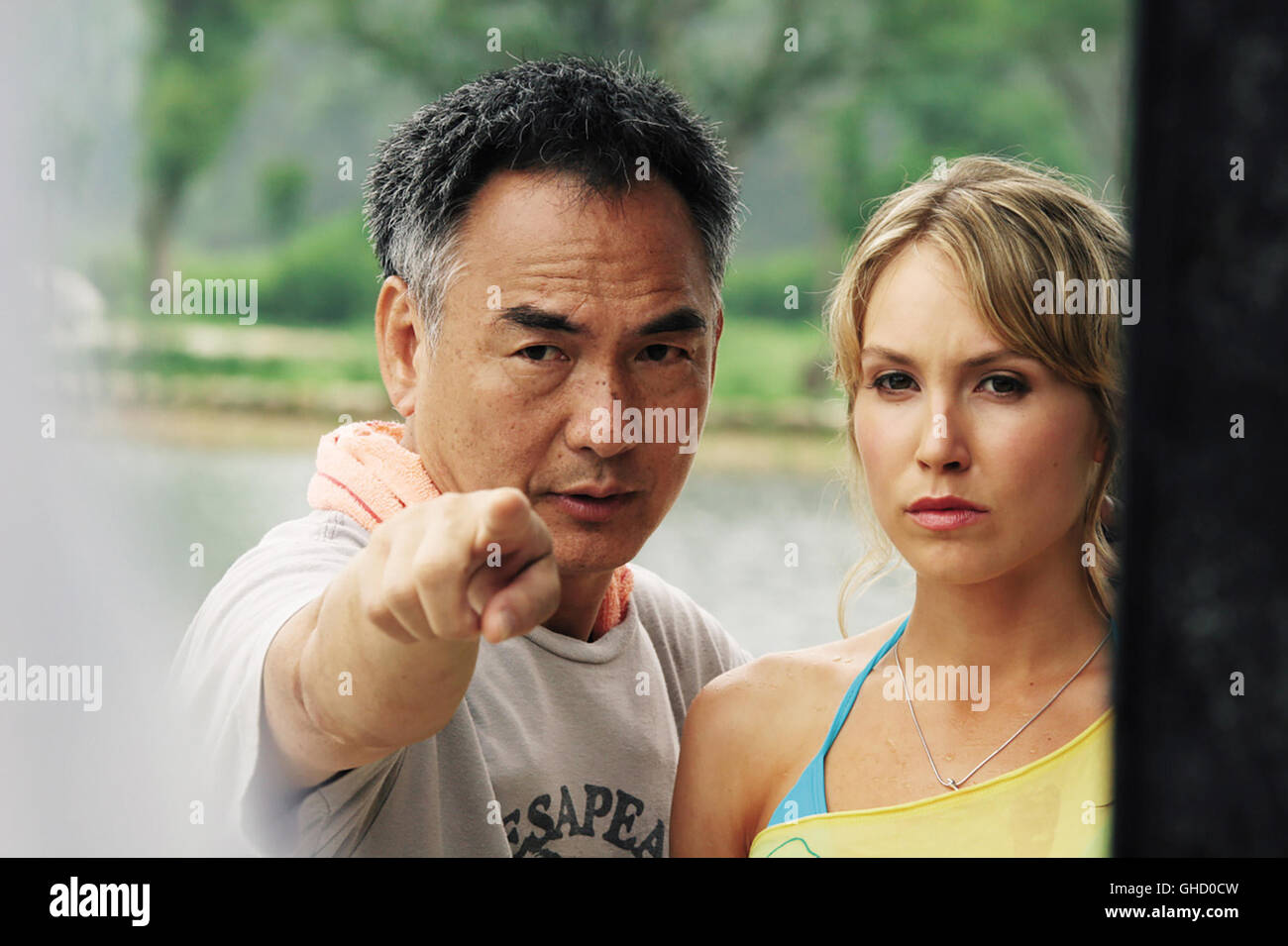 Doa Dead Or Alive Duk 2006 Corey Yuen Director Corey Yuen And Sarah Carter On The Set Regie 