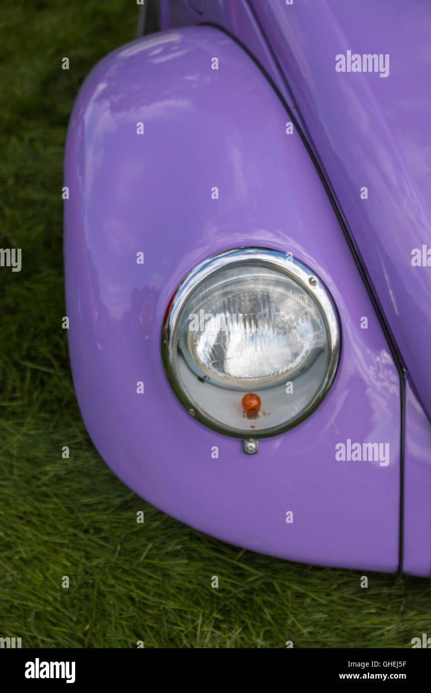 Front wing of lilac Volkswagen Beetle Stock Photo