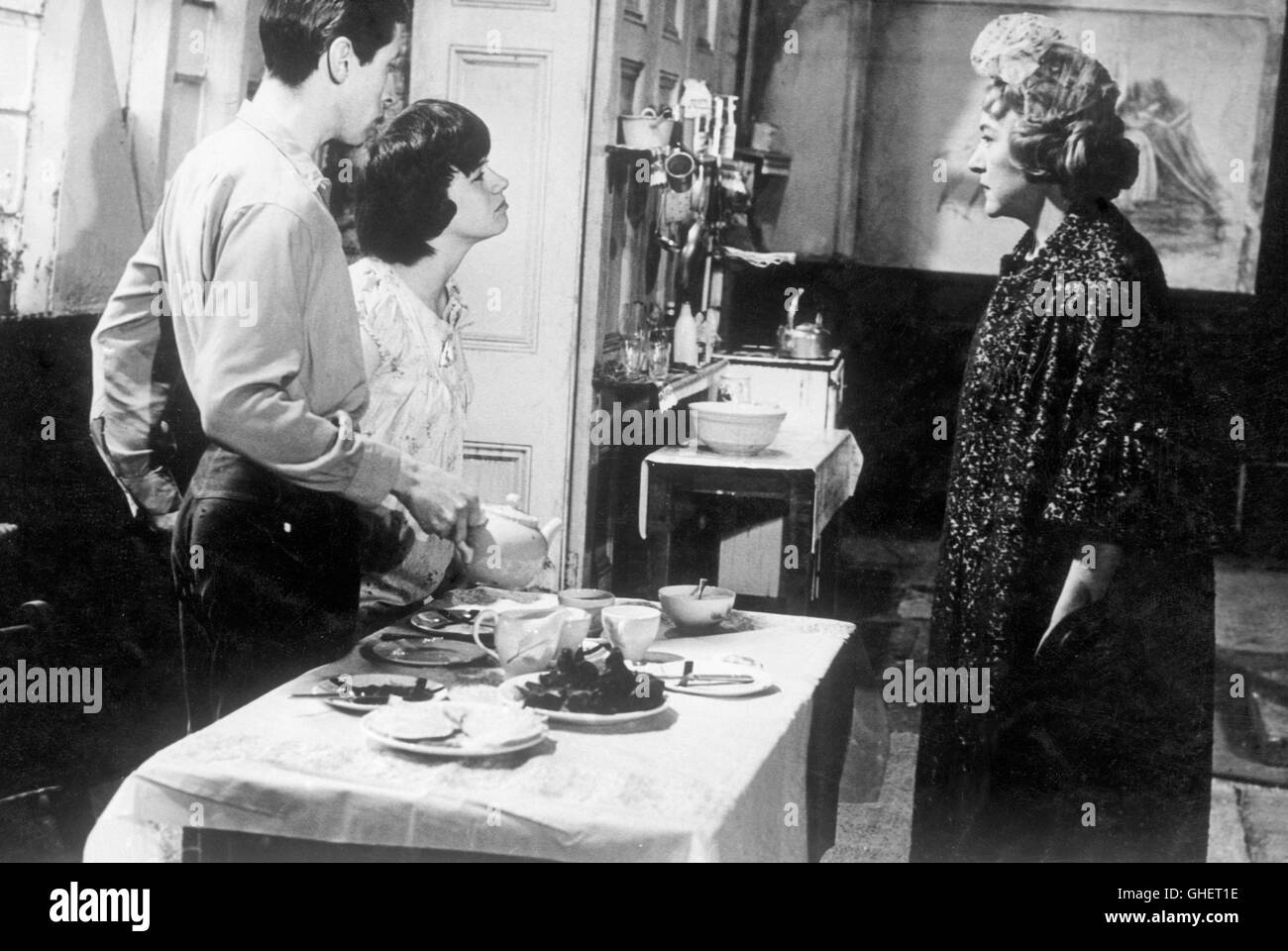 A TASTE OF HONEY UK 1961 Tony Richardson kitchen scene: MURRAY MELVIN ...