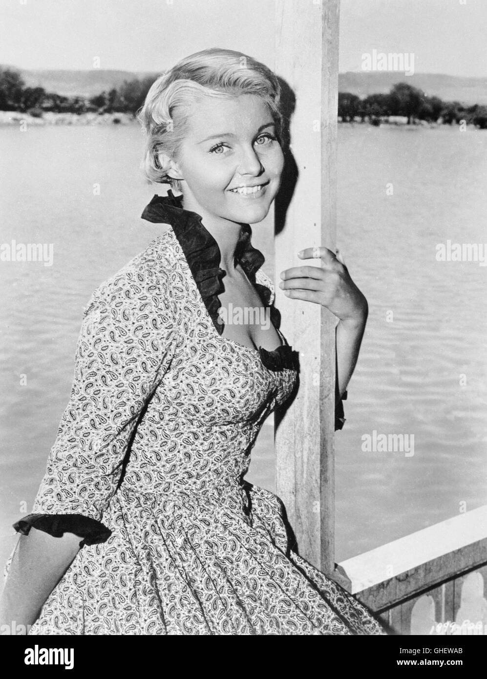 CAROL LYNLEY (1960 Stock Photo - Alamy