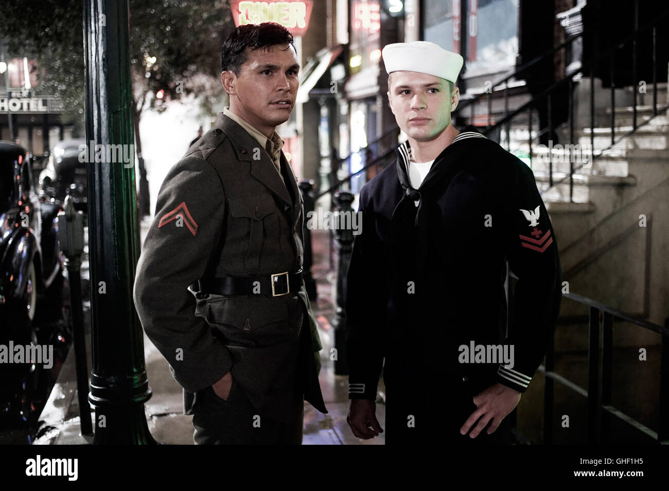 FLAGS OF OUR FATHERS USA 2006 Clint Eastwood ADAM BEACH (Ira Hayes) and