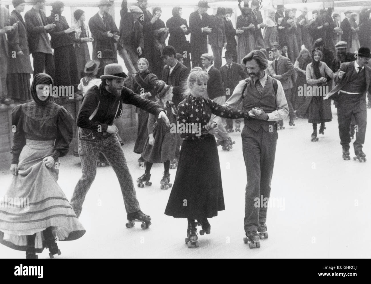 HEAVEN'S GATE USA 1980 Michael Cimino James Averill (KRIS KRISTOFFERSON), a Federal Marshal