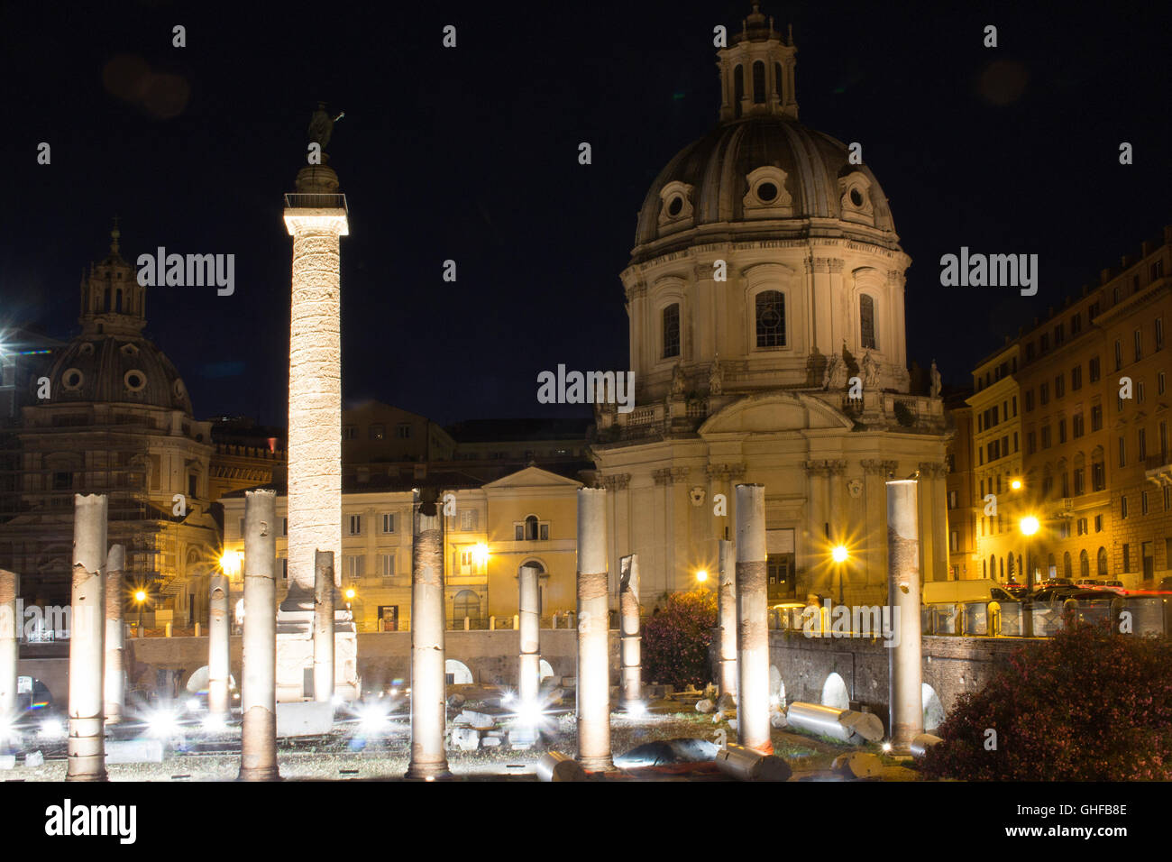 Trajan's Column at night in ancient Rome city Stock Photo - Alamy