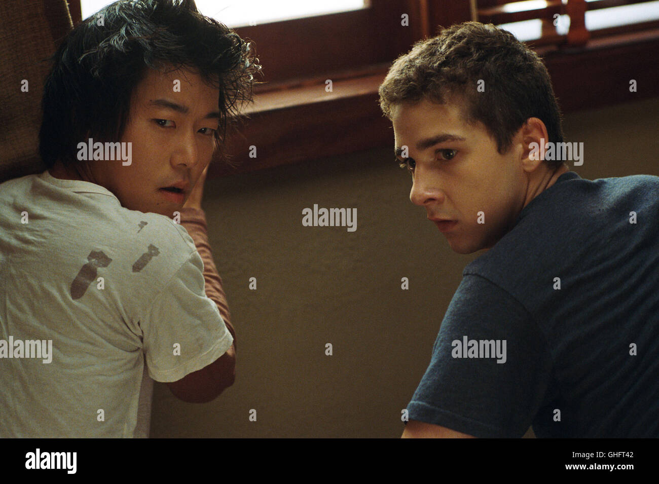 Disturbia / Ronnie (AARON YOO) and Kale (SHIA LABEOUF) Regie: D.J ...