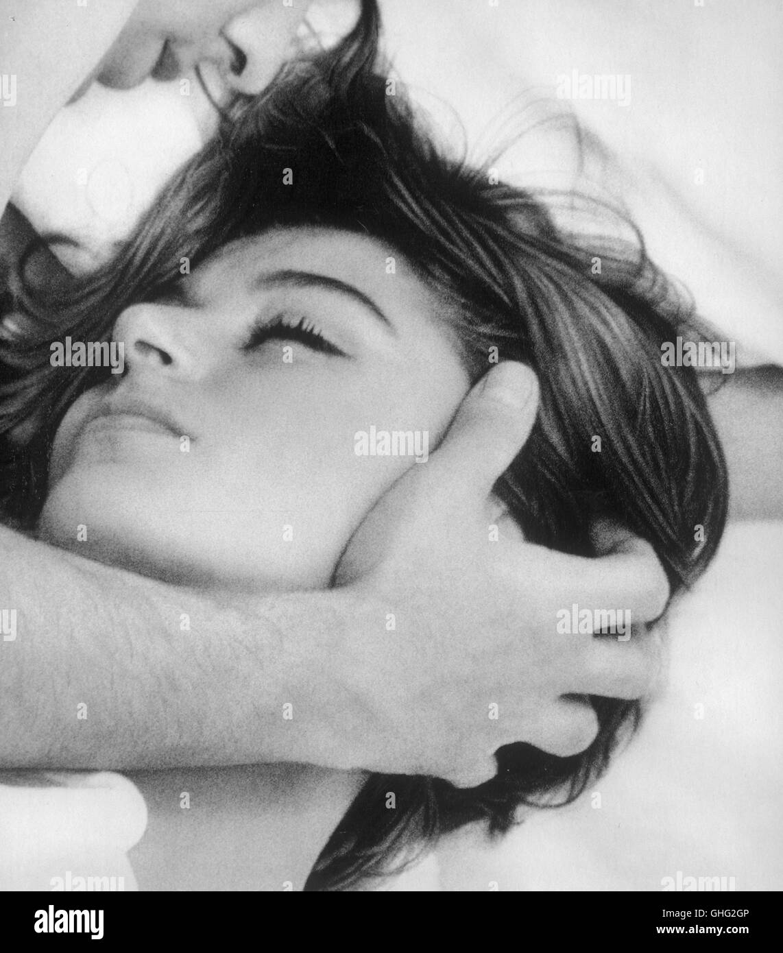 ANOUK AIMEE (Anne Gauthier) in a love scene. Regie: Claude Lelouch Stock  Photo - Alamy