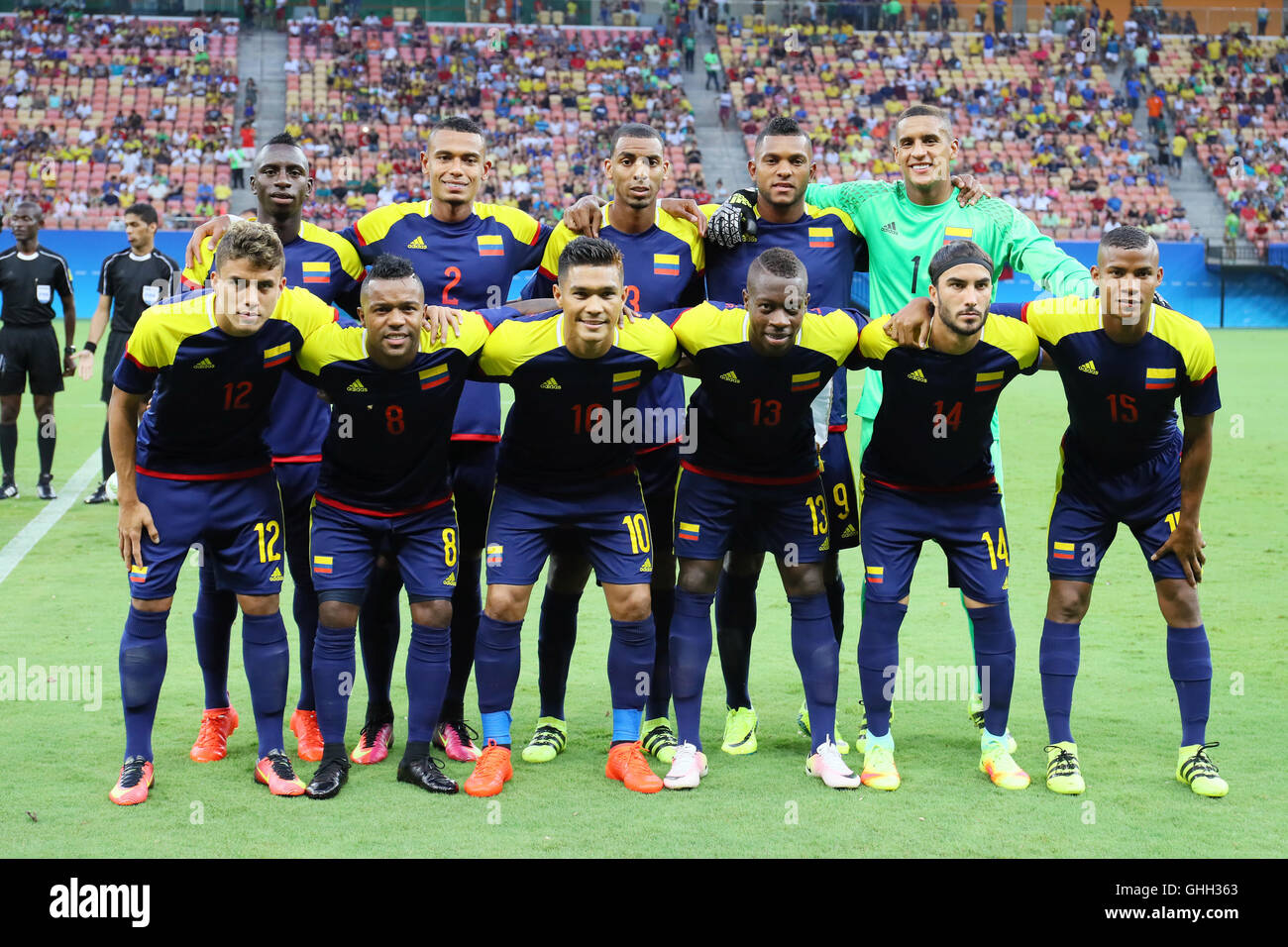 Manaus, Brazil. 4th Aug, 2016. Colombia team group line-up (COL) Football/Soccer : Men's First Round Group B between Sweden 2-2 Colombia at Amazonia Arena during the Rio 2016 Olympic Games in Manaus, Brazil . © YUTAKA/AFLO SPORT/Alamy Live News Stock Photo