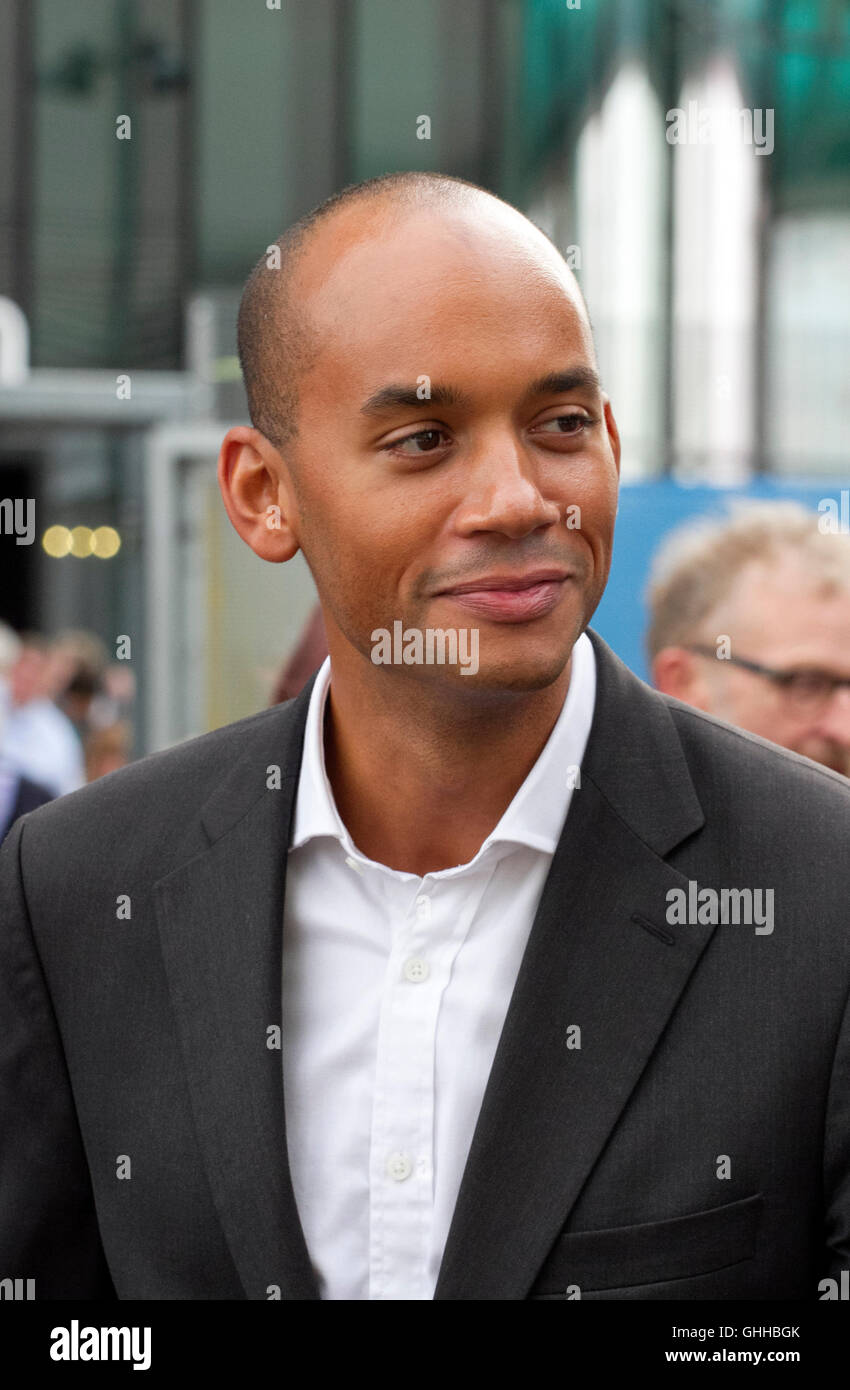 Liverpool, UK . 28th September, 2016. Final Day Labour Party Conference.  Chuka Umunna MP, leaves the Labour Party Conference after listening to Jeremy Corbyn's first speech as undisputed leader.  Chuka Harrison Umunna is a British Labour politician who has been Member of Parliament for Streatham since 2010 and was Shadow Business Secretary from 2011 to 2015.  Credit:  Cernan Elias/Alamy Live News Stock Photo