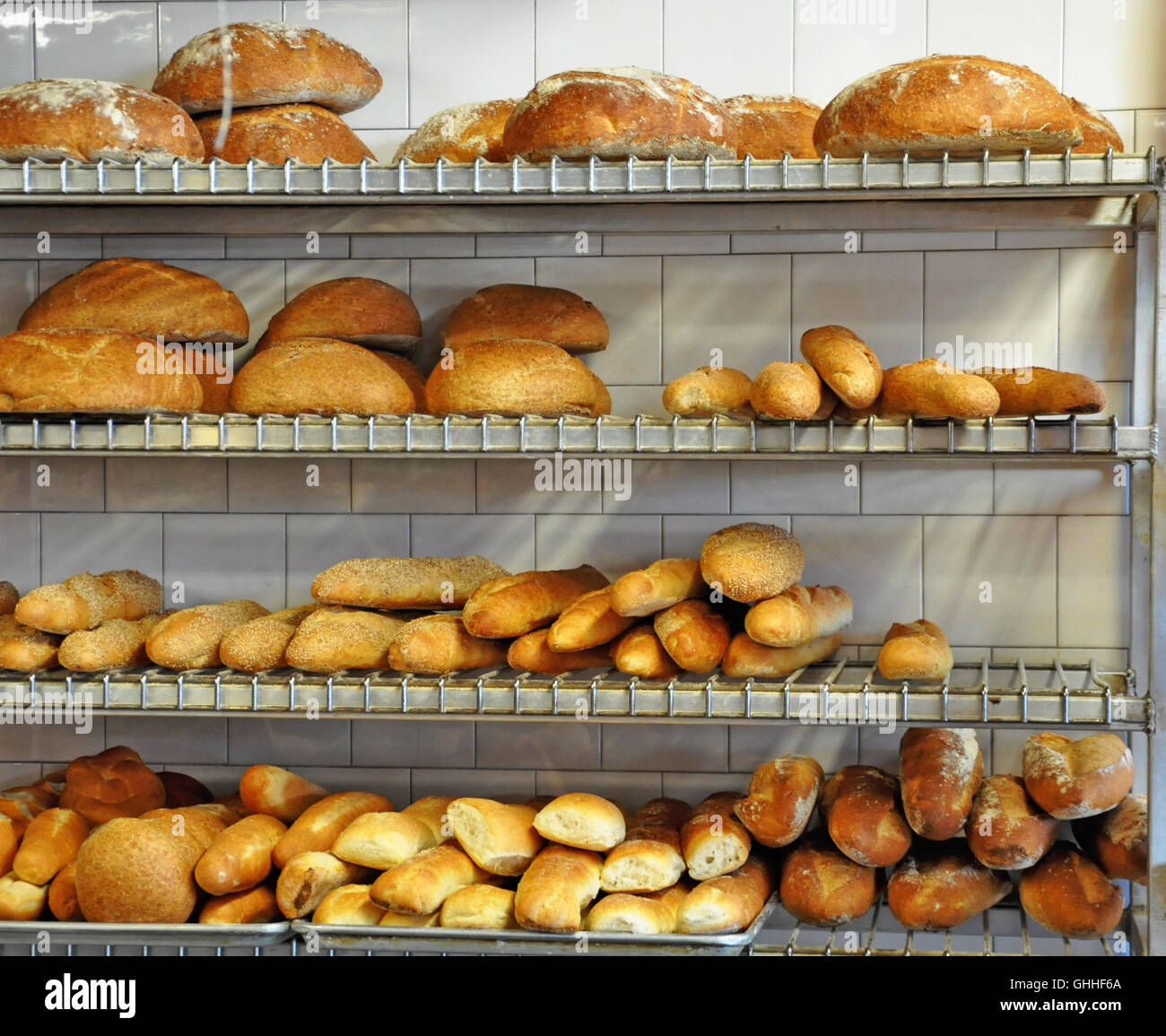 Arthur avenue bronx market hi-res stock photography and images - Alamy