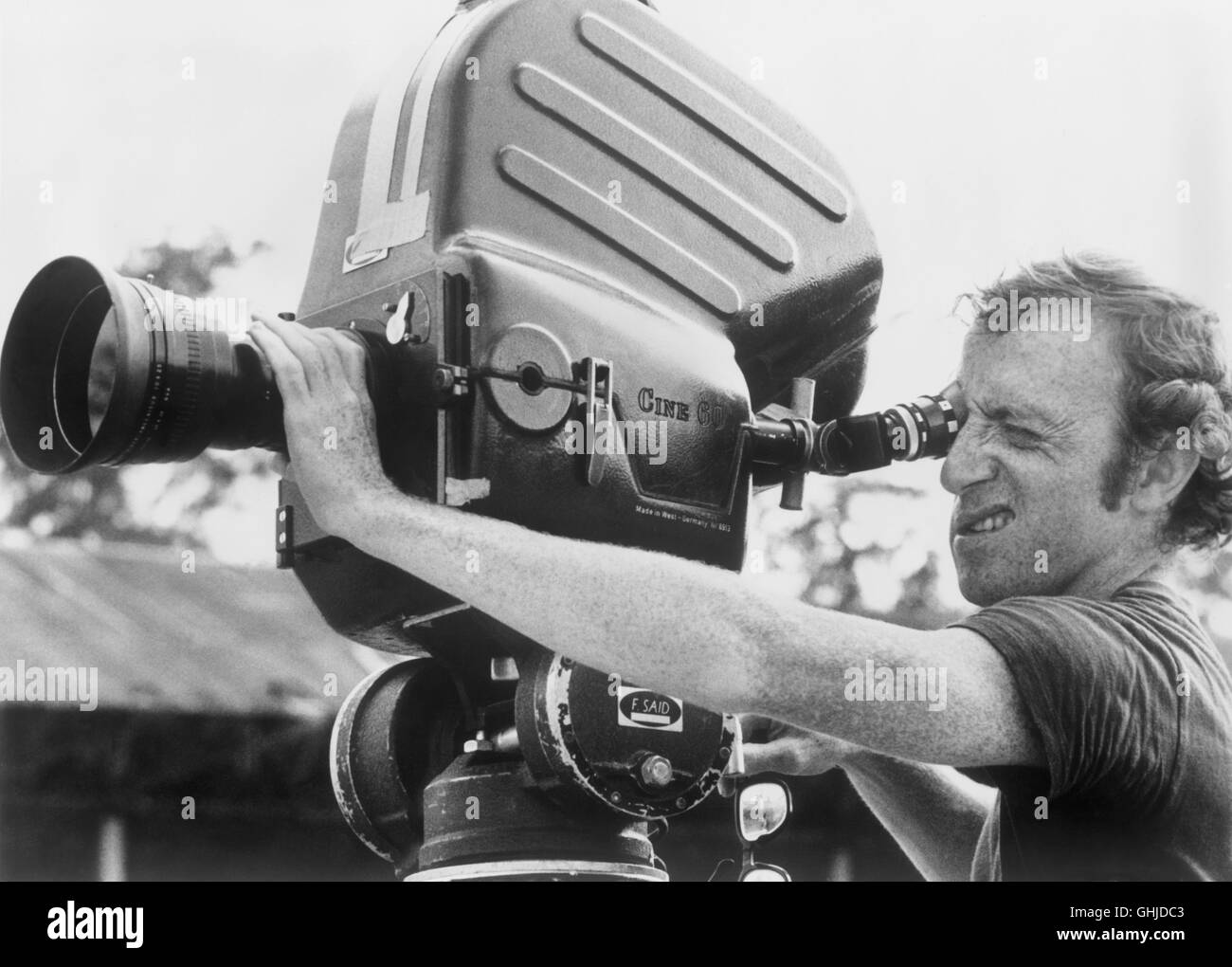 WOODY ALLEN on the set. Regie Woody Allen Stock Photo Alamy