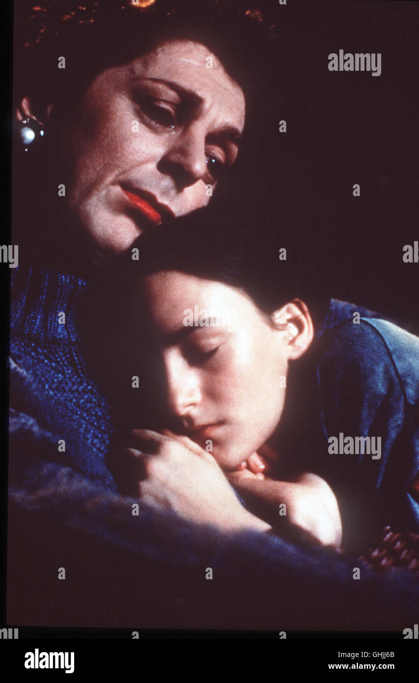 Die junge Camille hat sich nach dem Verschwinden ihres Vaters in die