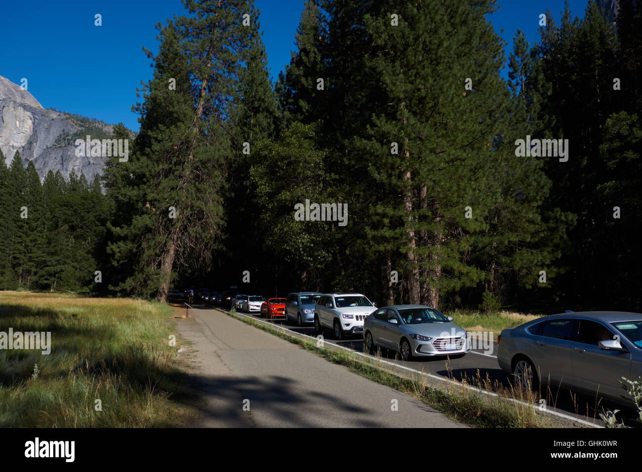 Car park queue hi-res stock photography and images - Alamy