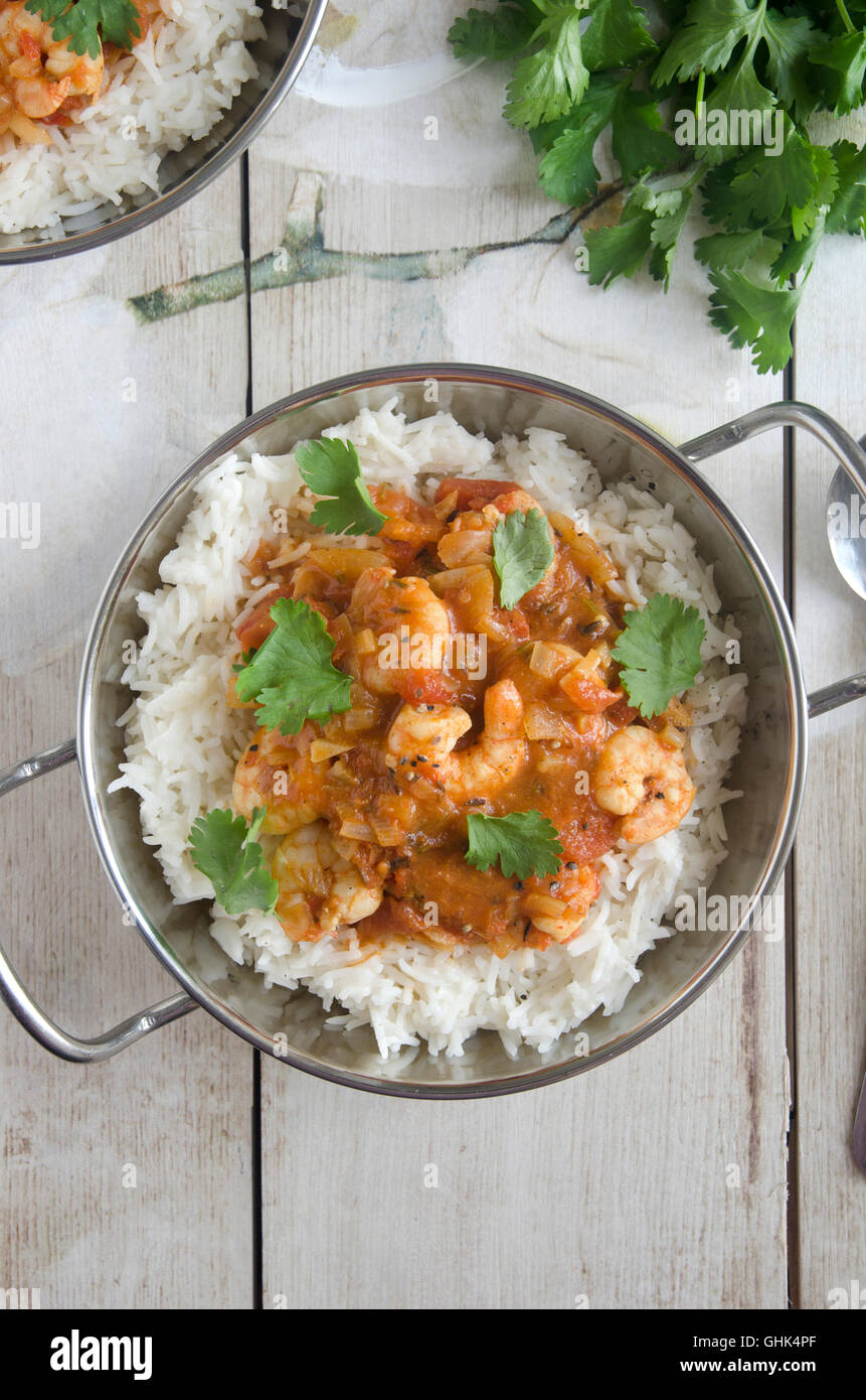 Indian curry with prawns and coriander Stock Photo Alamy