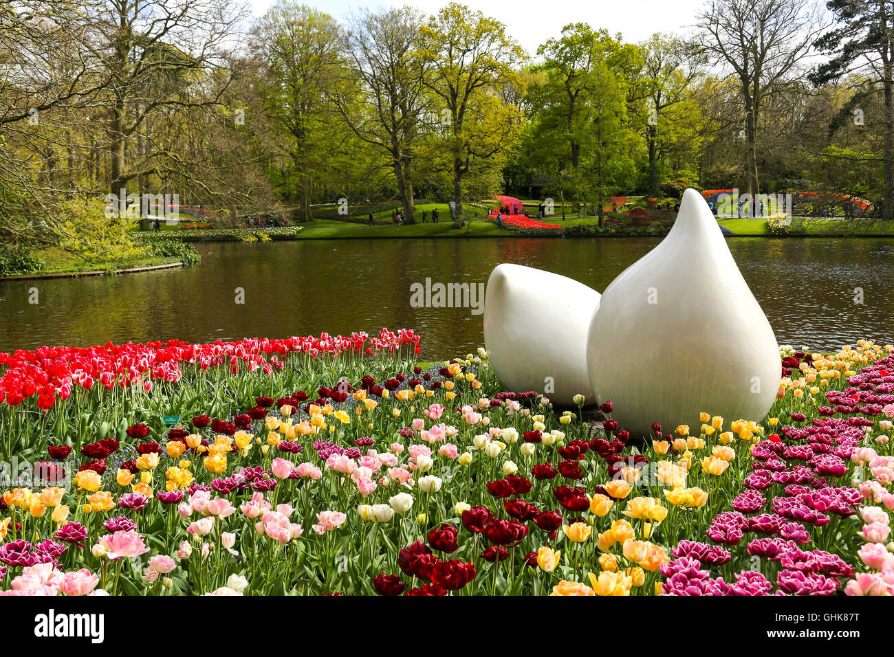 Tulip sculpture hi-res stock photography and images - Alamy