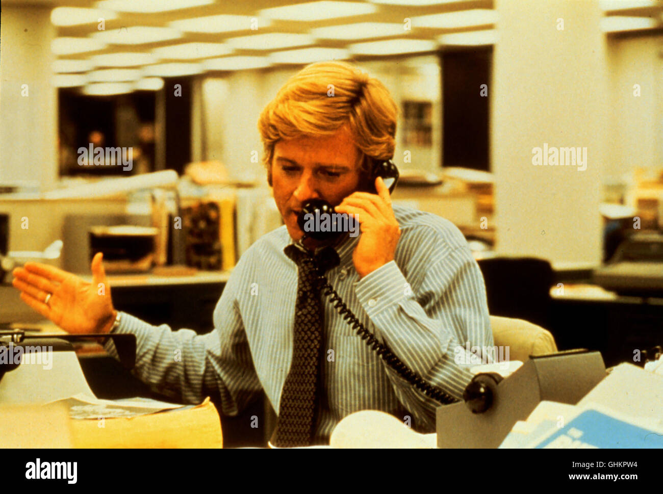 All the President's Men Die zwei Reporter der Washington Post, Carl Bernstein und Bob Woodward (ROBERT REDFORD) untersuchen einen Einbruch im Hauptquartier der Demokratischen Partei. Ihre Enthüllungen führen zu einem Skandal, der bis ins Weiße Haus reicht ... Regie: Alan J. Pakula aka. All the President's Men Stock Photo