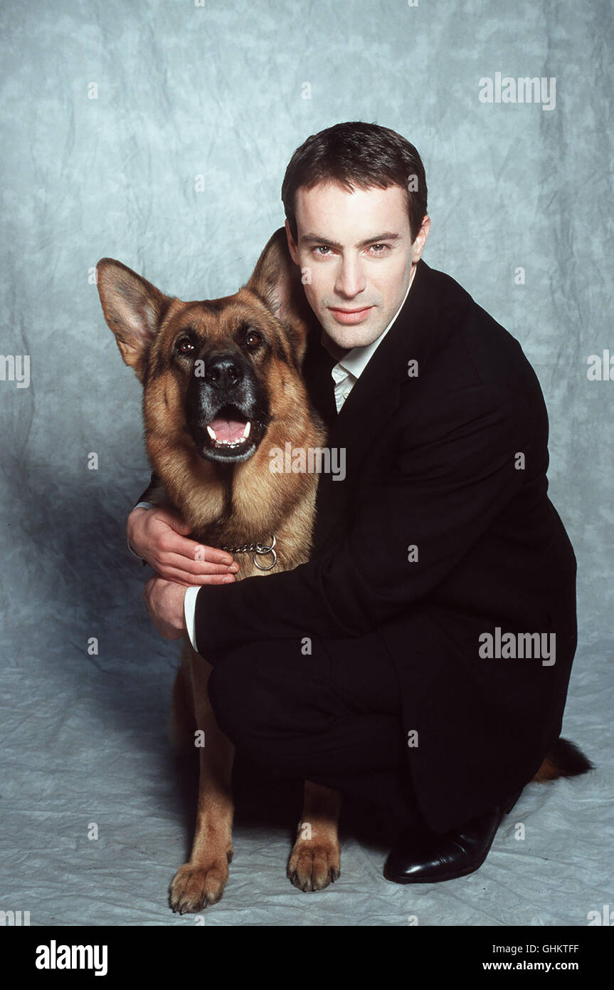 Die gemütliche Geburtstags feier von Höllerer wird jäh durch einen ...