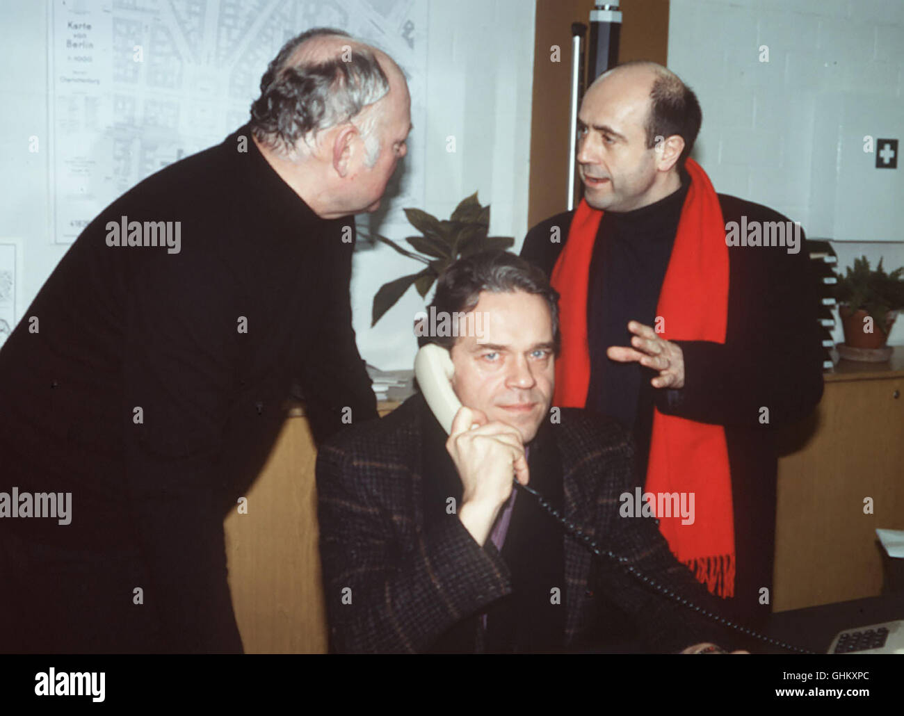 Kommissar Sawatzki alias KLAUS PÖNITZ, Hauptkommissar Wolf alias Jürgen  HEINRICH und Staatsanwalt Dr. Fried alias GERD WAMELING Stock Photo - Alamy