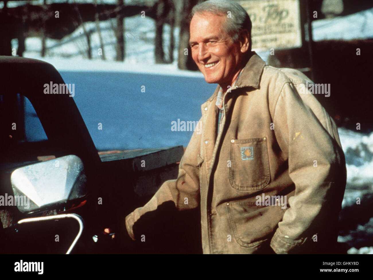 Der kauzige und eigen-sinnige Gelegenheits-Bauarbeiter Donald 'Sully' Sullivan (PAUL NEWMAN) wird nach 30 Jahren überraschend wieder mit seinem Sohn Peter konfrontiert. Diese Begeg-nung bringt ihn dazu, sein Leben und seine Ansichten gründlich auf die probe zu stellen und zu hinterfragen... Regie: Robert Benton aka. NobodyÕs Fool Stock Photo