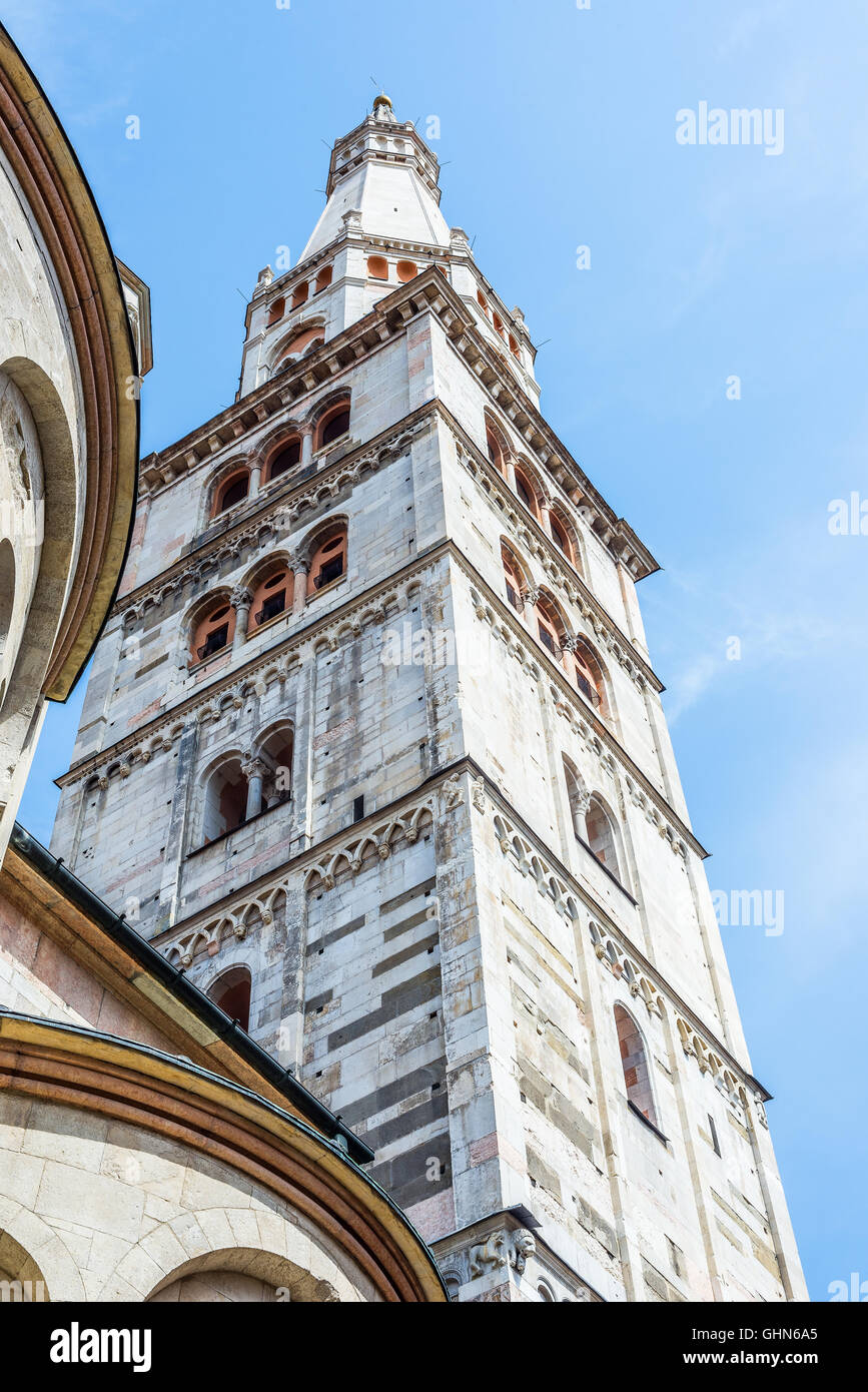 Ghirlandina leaning tower of Metropolitan Cathedral of Santa Maria Assunta e San Geminiano of Modena. Emilia-Romagna. Italy. Stock Photo