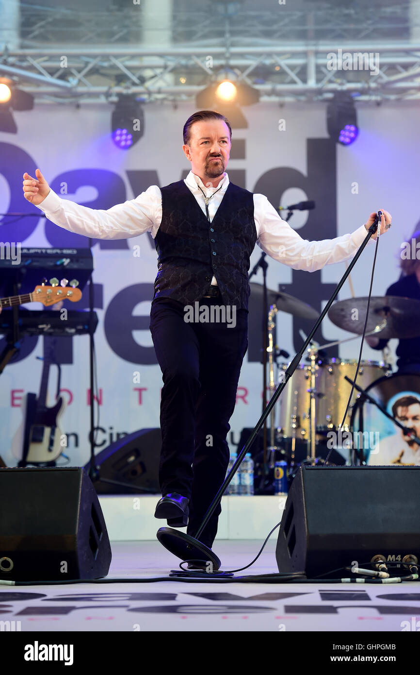 Ricky Gervais As David Brent Performing During The World Premiere Of David Brent Life On The 8109