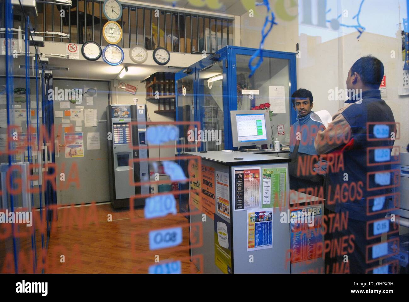 Milan italy phone center hi-res stock photography and images - Alamy