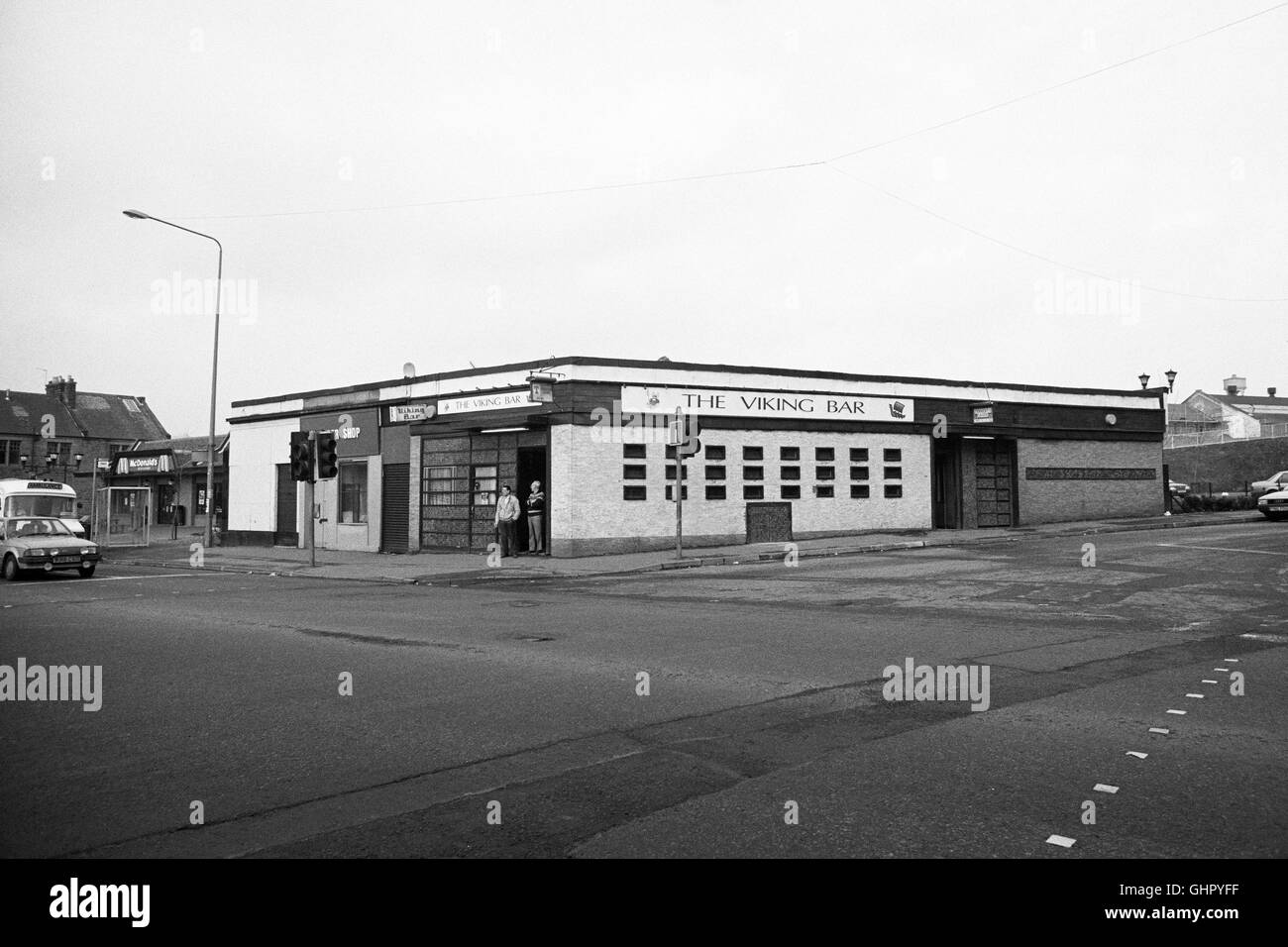 The Viking Bar, Maryhill Road, Glasgow 1991 Stock Photo Alamy