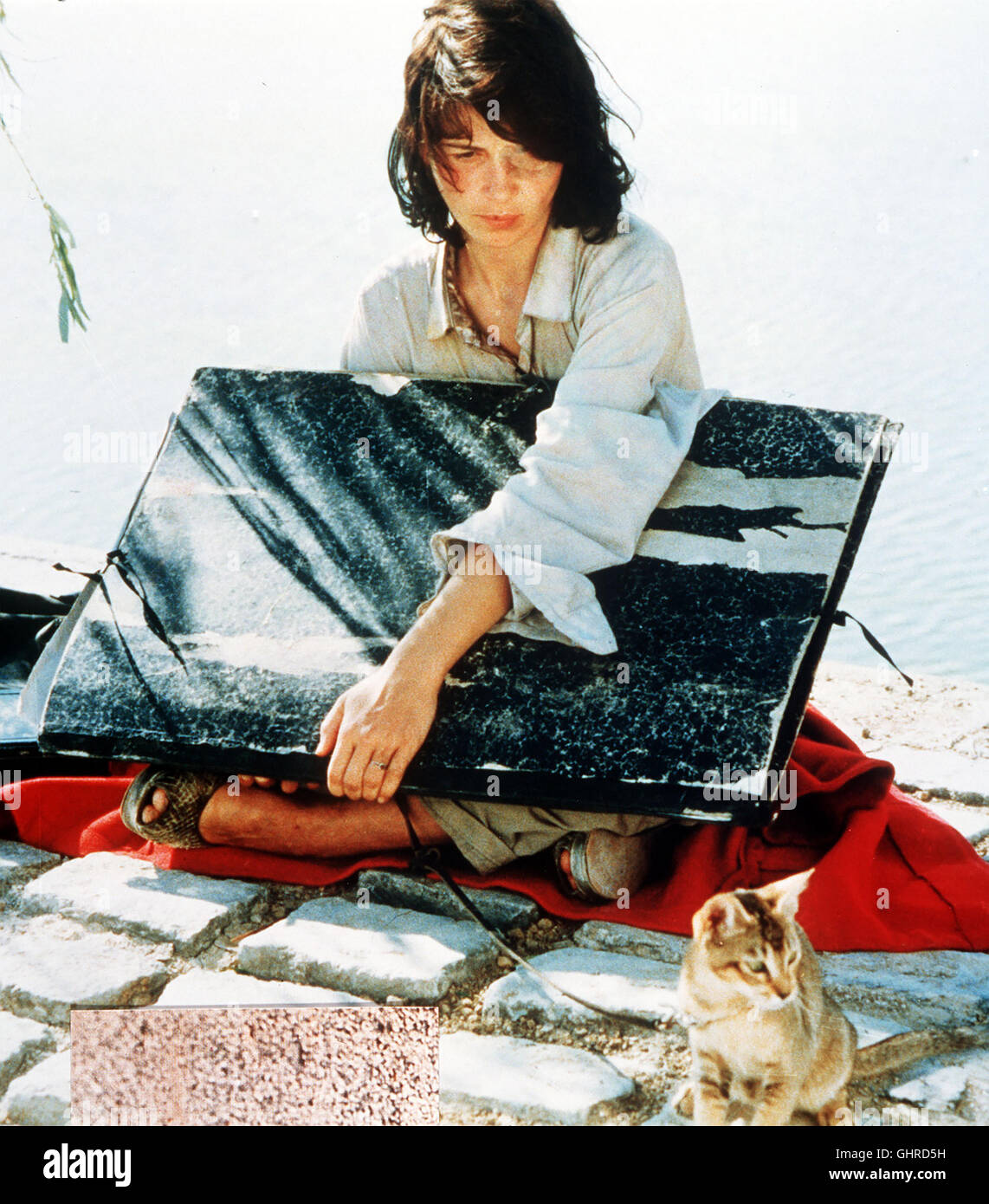 Die liebenden von Pont-Neuf - Die junge Malerin Michèle (JULIETTE BINOCHE), die wegen einer Augenkrankheit zu erblinden droht, verläßt ihr bürgerliches Zuhause und geht unter die Brücke von Pont-Neuf. Regie: Leos Carax aka. Les Amants du Pont-Neuf Stock Photo