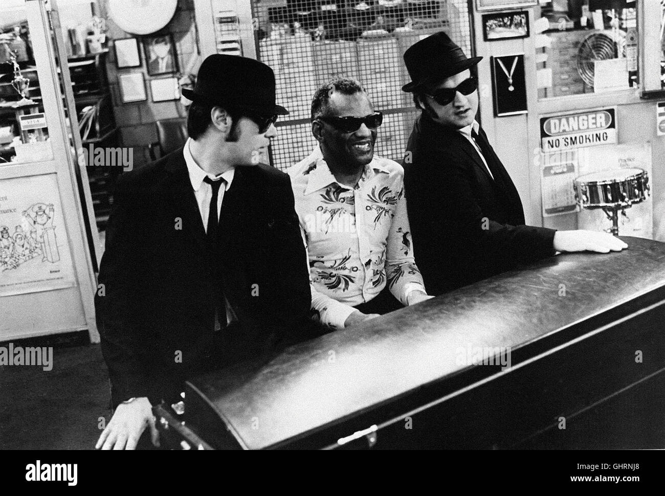 BLUES BROTHERS DAN AYKROYD, JOHN BELUSHI, RAY CHARLES Regie JOHN