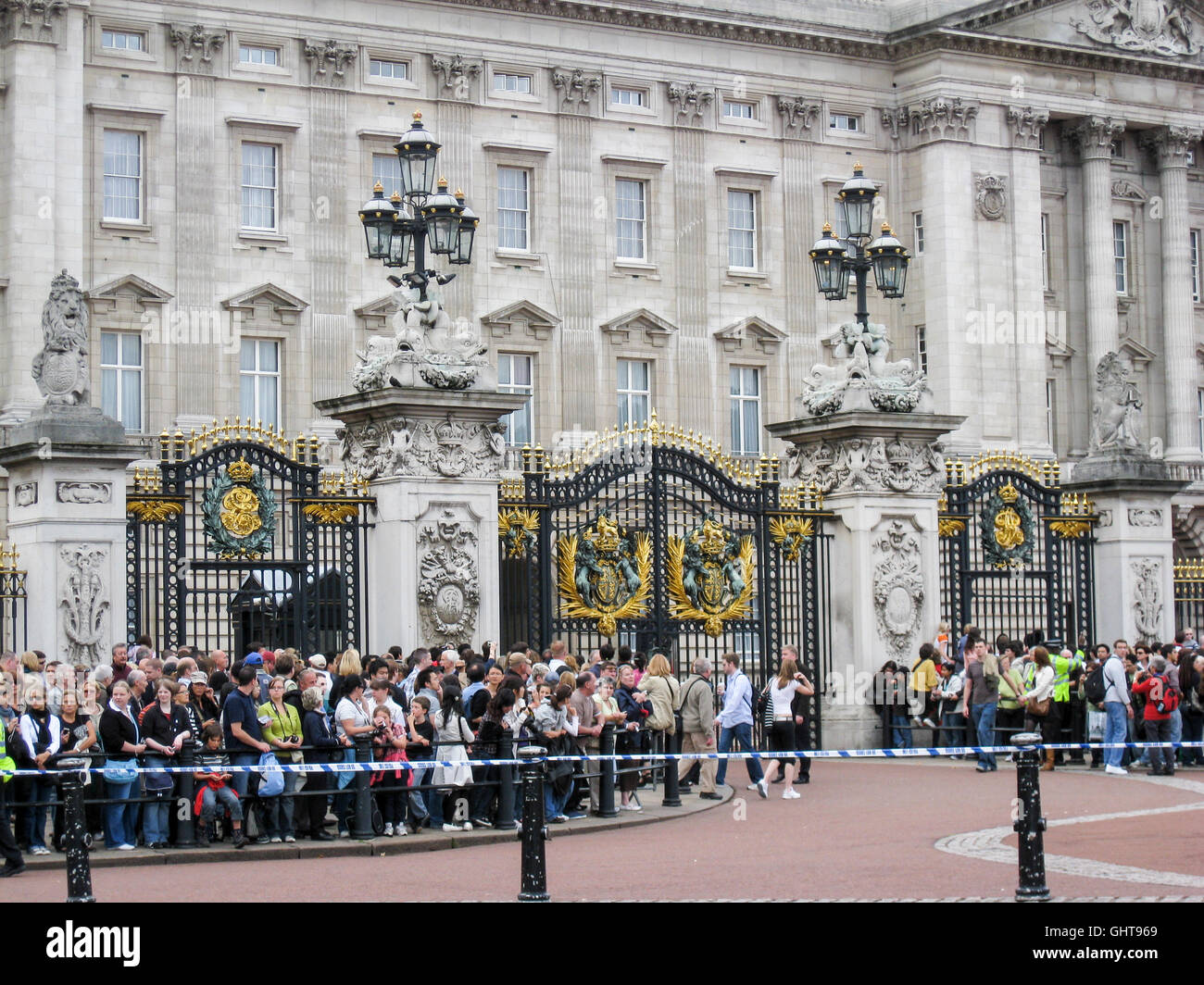 change of guards london