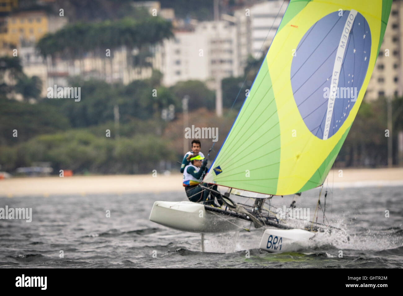 Rio De Janeiro, Brazil. 10th August, 2016. 2016 SAILING OLYMPICS - Samuel Albrecht and Isabel Swan (BRA) during the candle Rio Olympics 2016 held at Marina da Glória, in Guanabara Bay. Credit:  Foto Arena LTDA/Alamy Live News Stock Photo
