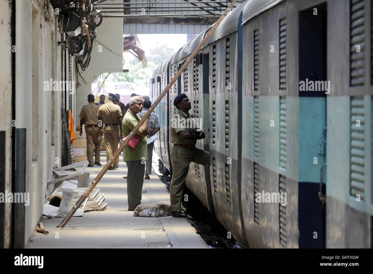 Chennai, India. 10th Aug, 2016. Police inspect a cabin of SalemChennai