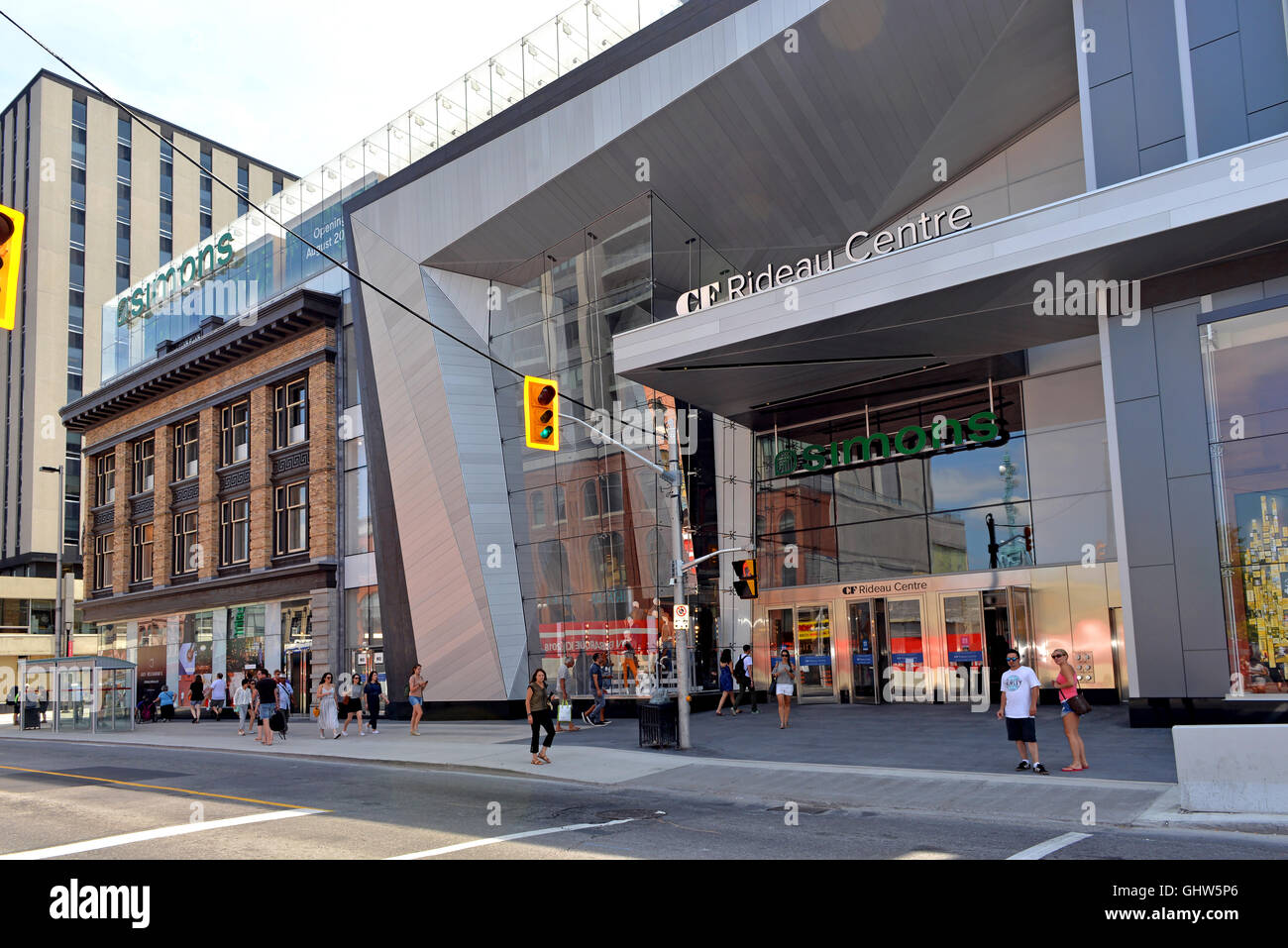 Ottawa, Canada – August 11, 2016:  The new Cadillac Fairview Rideau Centre opened to the public after 3 years of renovations.  The downtown mall has been greatly expanded and contains more high end stores. Credit:  Paul McKinnon/Alamy Live News Stock Photo