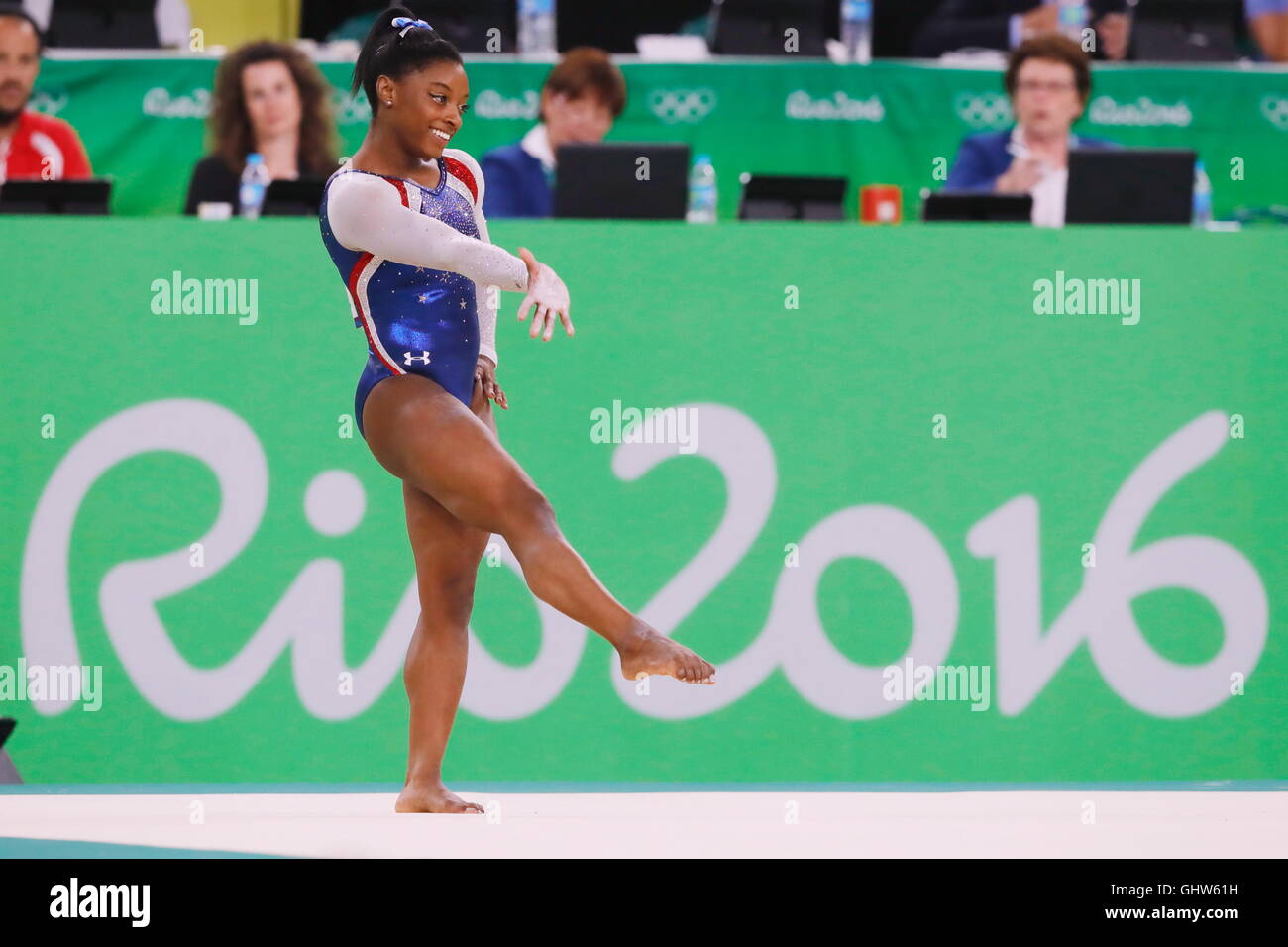 Rio de Janeiro, Brazil. 11th Aug, 2016. Simone Biles (USA) Artistic Gymnastics : Women's Individual All-Around Final Floor Exercise at Rio Olympic Arena during the Rio 2016 Olympic Games in Rio de Janeiro, Brazil . Credit:  Sho Tamura/AFLO SPORT/Alamy Live News Stock Photo