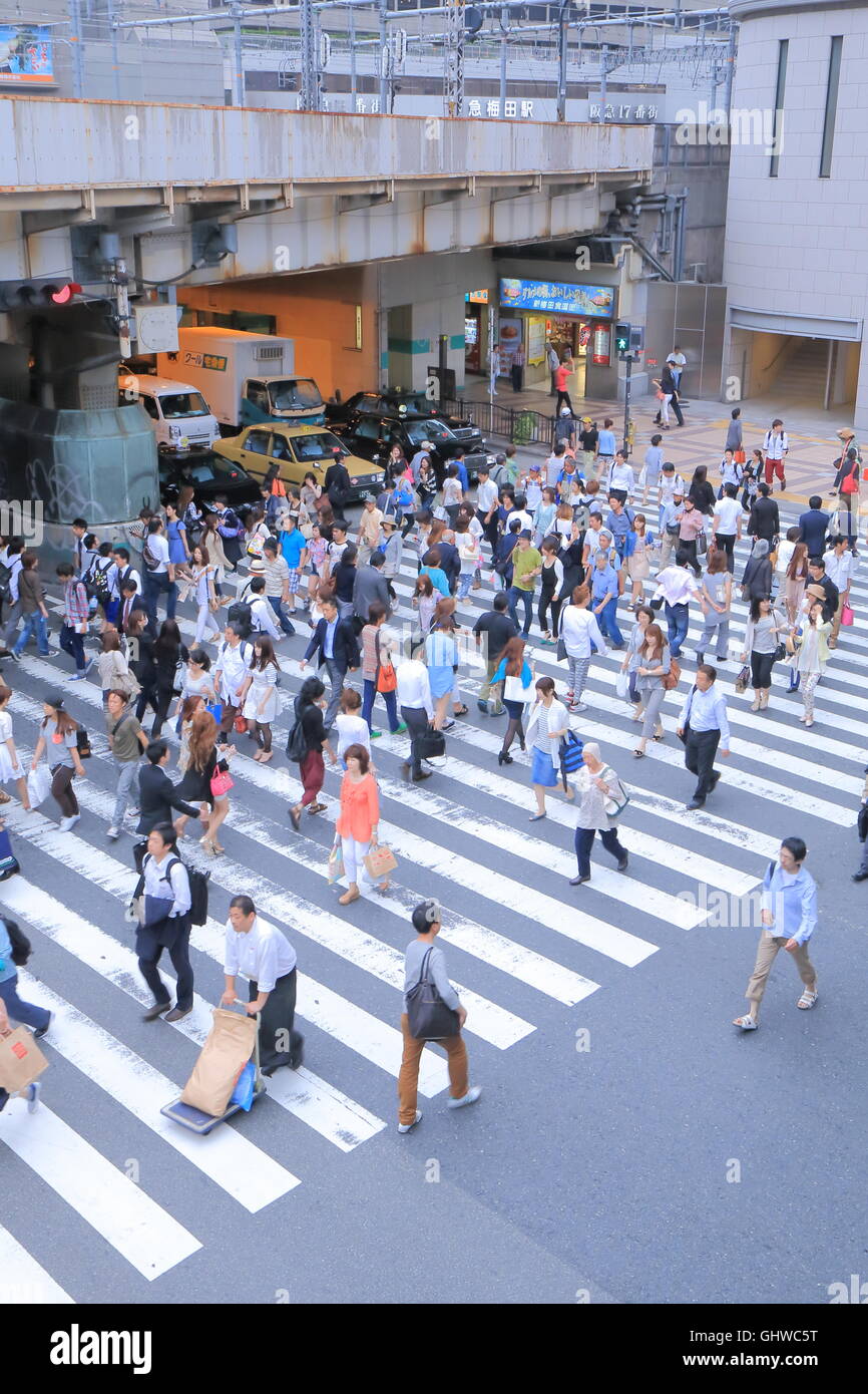 Yellow Cab Columbus >> People Crossing Road Stock Photos & People Crossing Road Stock Images - Alamy Yellow Cab Columbus >> People Crossing Road Stock Photos & People Crossing Road Stock Images - Alamy