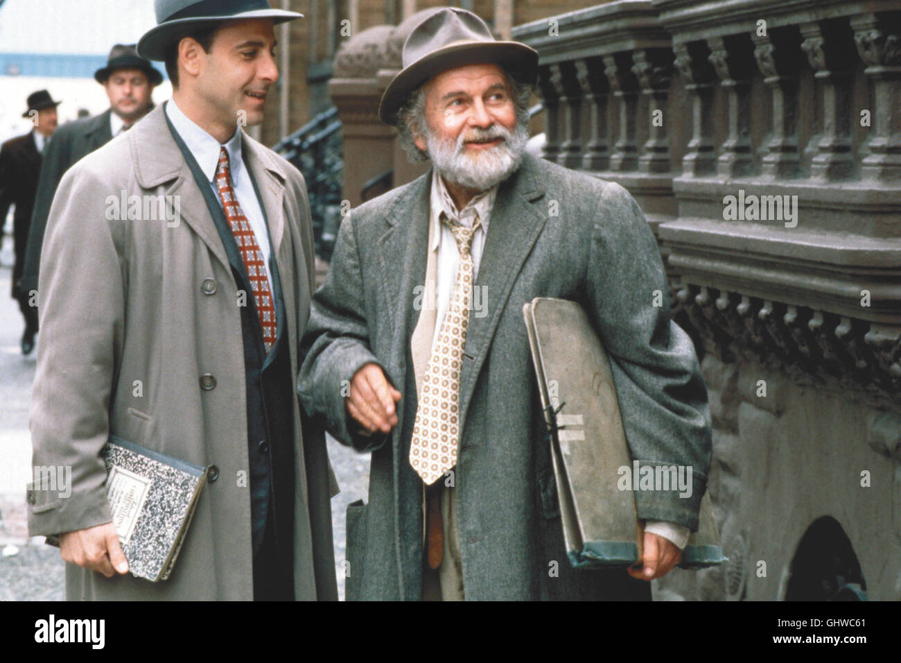 JOE GOULDS GEHEIMNIS Joe Mitchell (STANLEY TUCCI), Joe Gould (IAN HOLM