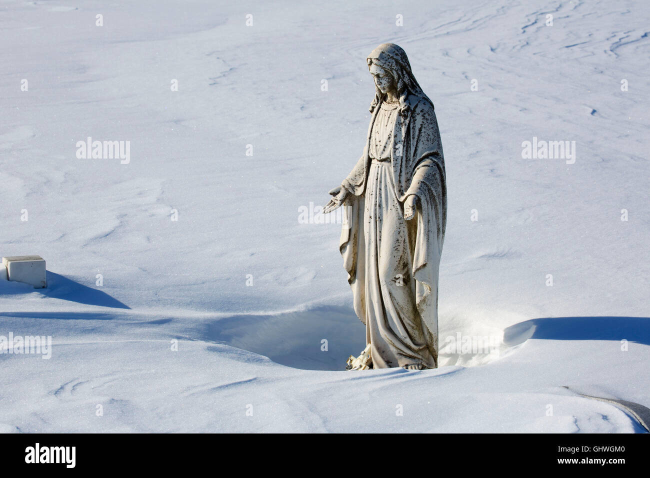 Grave statue with snow, Sacred Heart Cemetery, New Britain ...