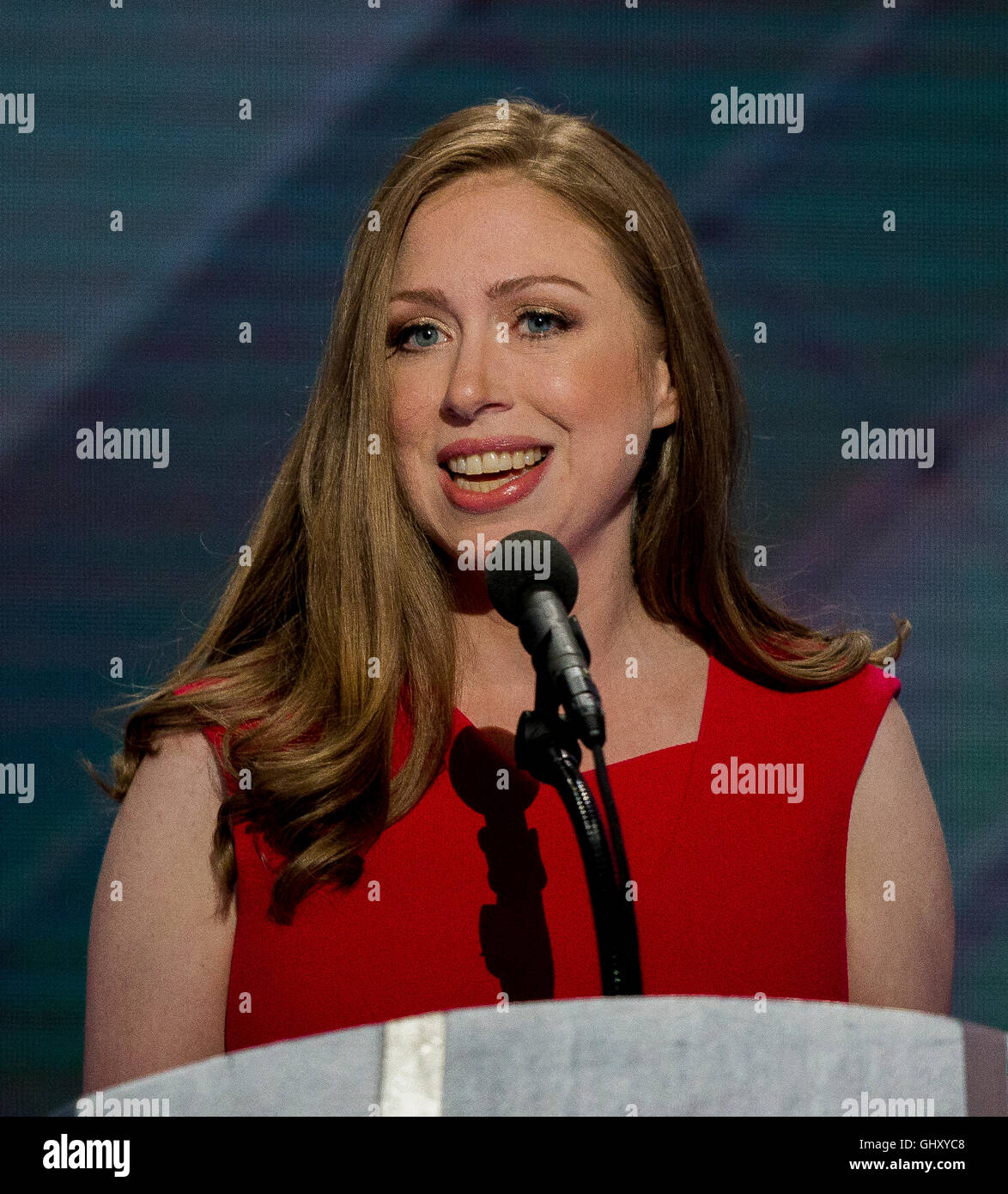 Chelsea clinton 2016 hi-res stock photography and images - Alamy
